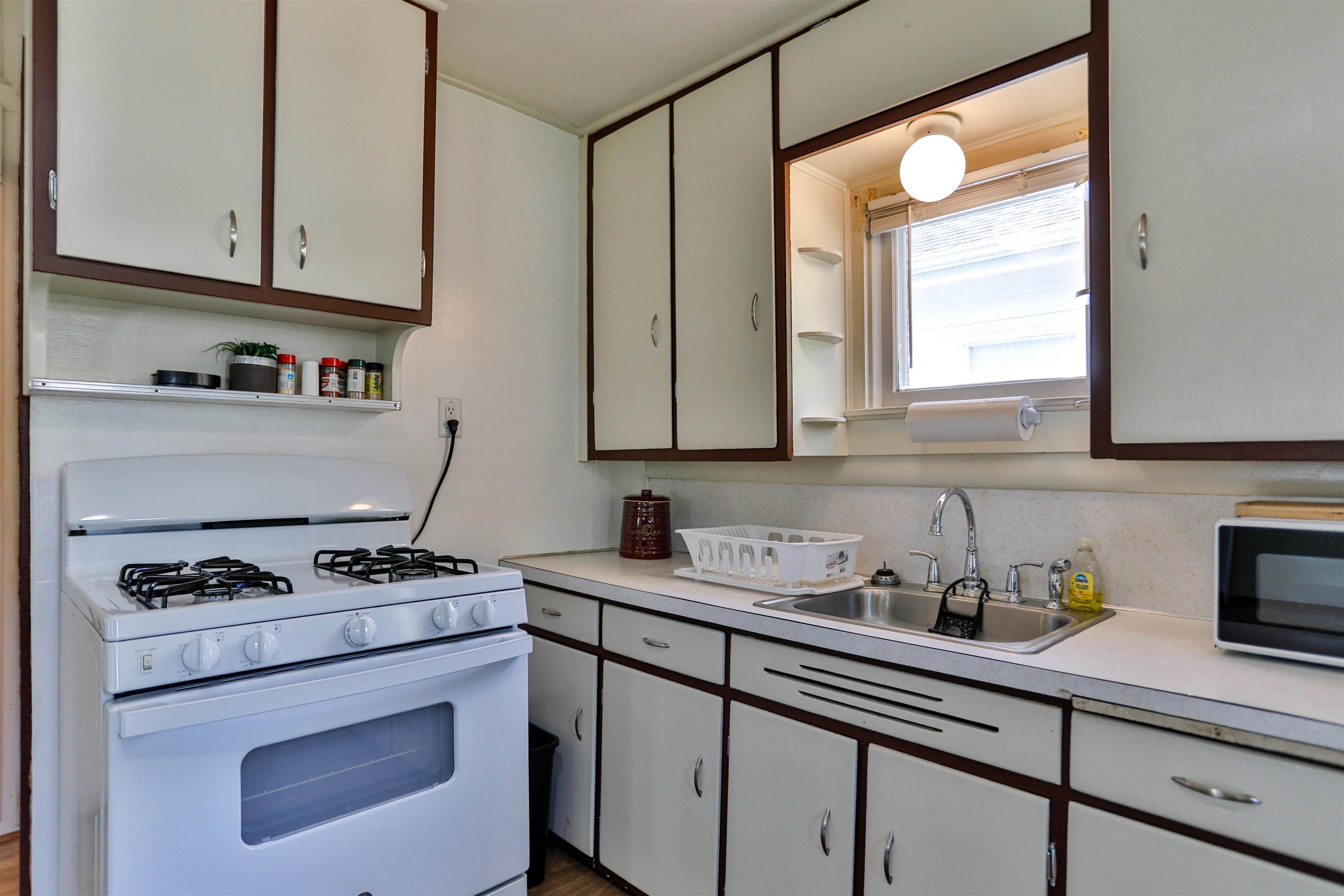111 Schmidt Avenue Property Photo 8