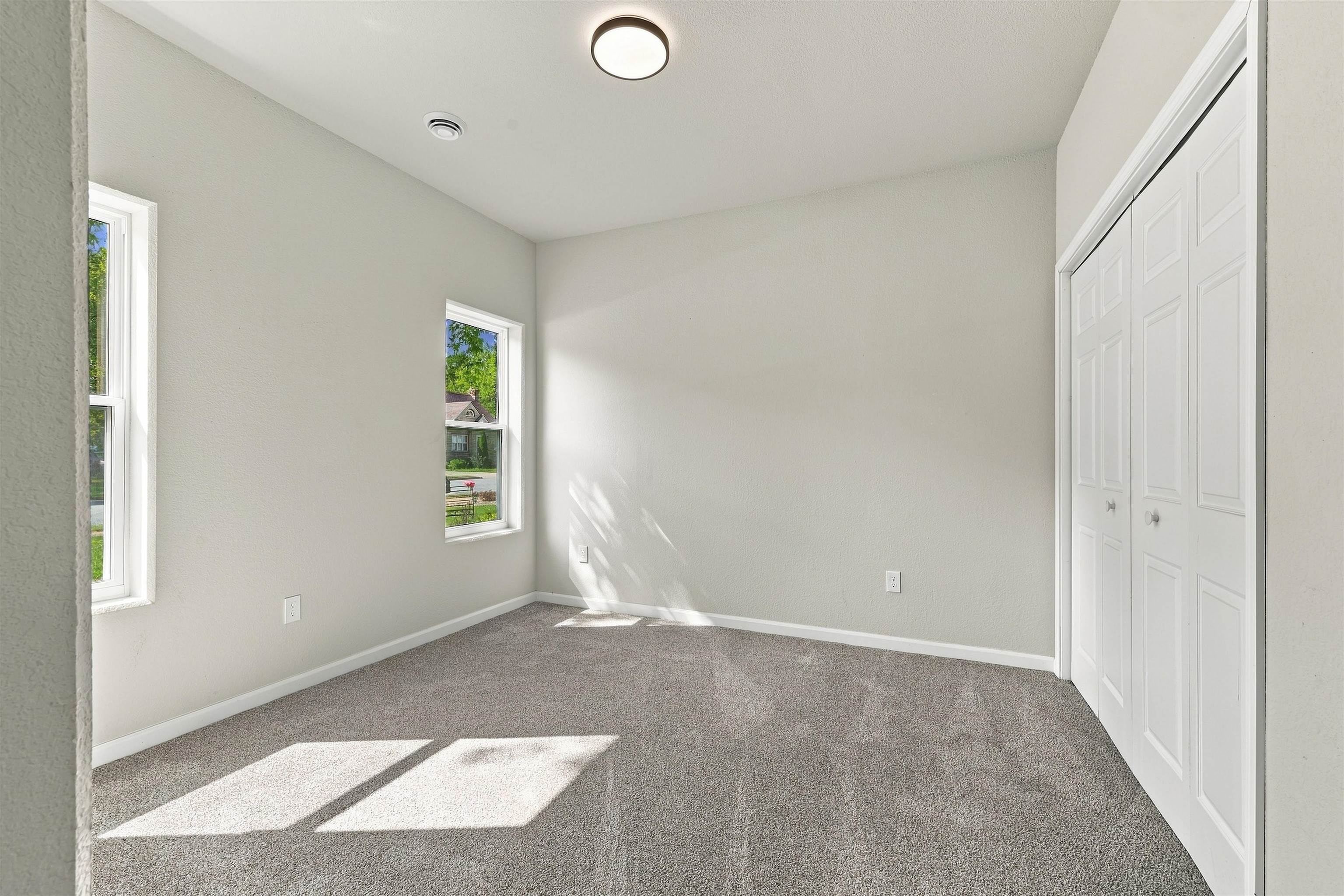 120 William Street Property Photo 8
