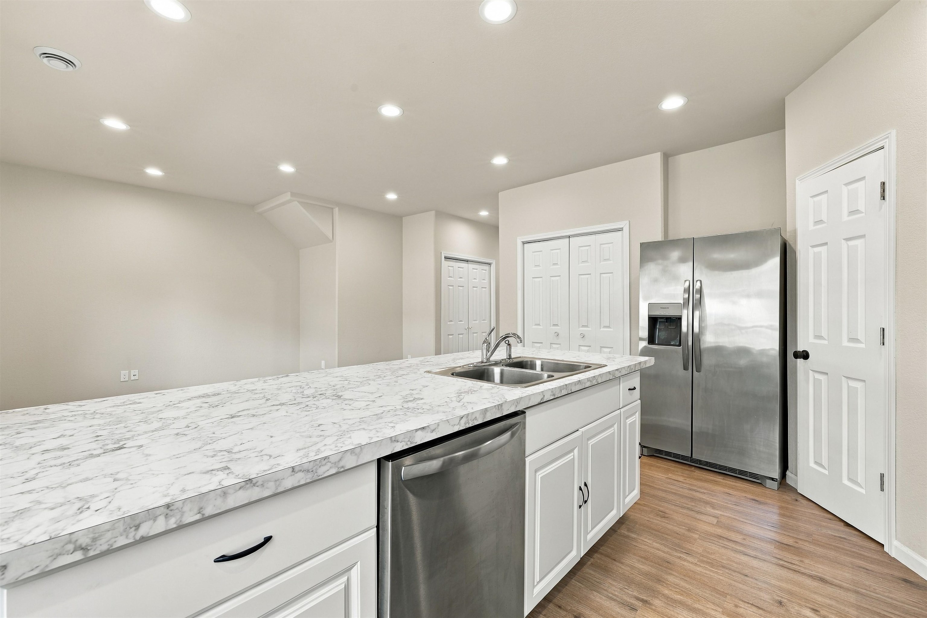 120 William Street Property Photo 20