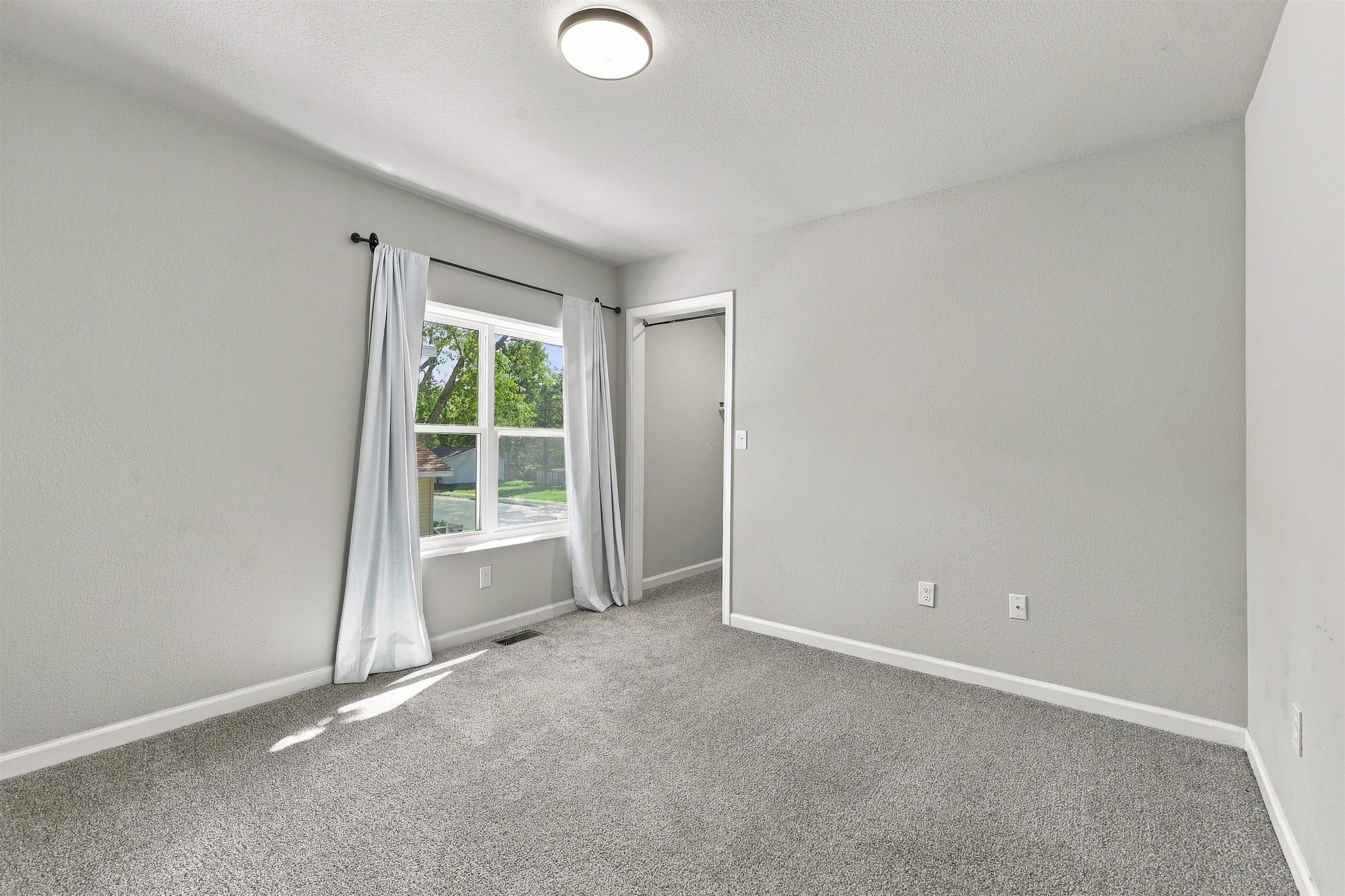 120 William Street Property Photo 30