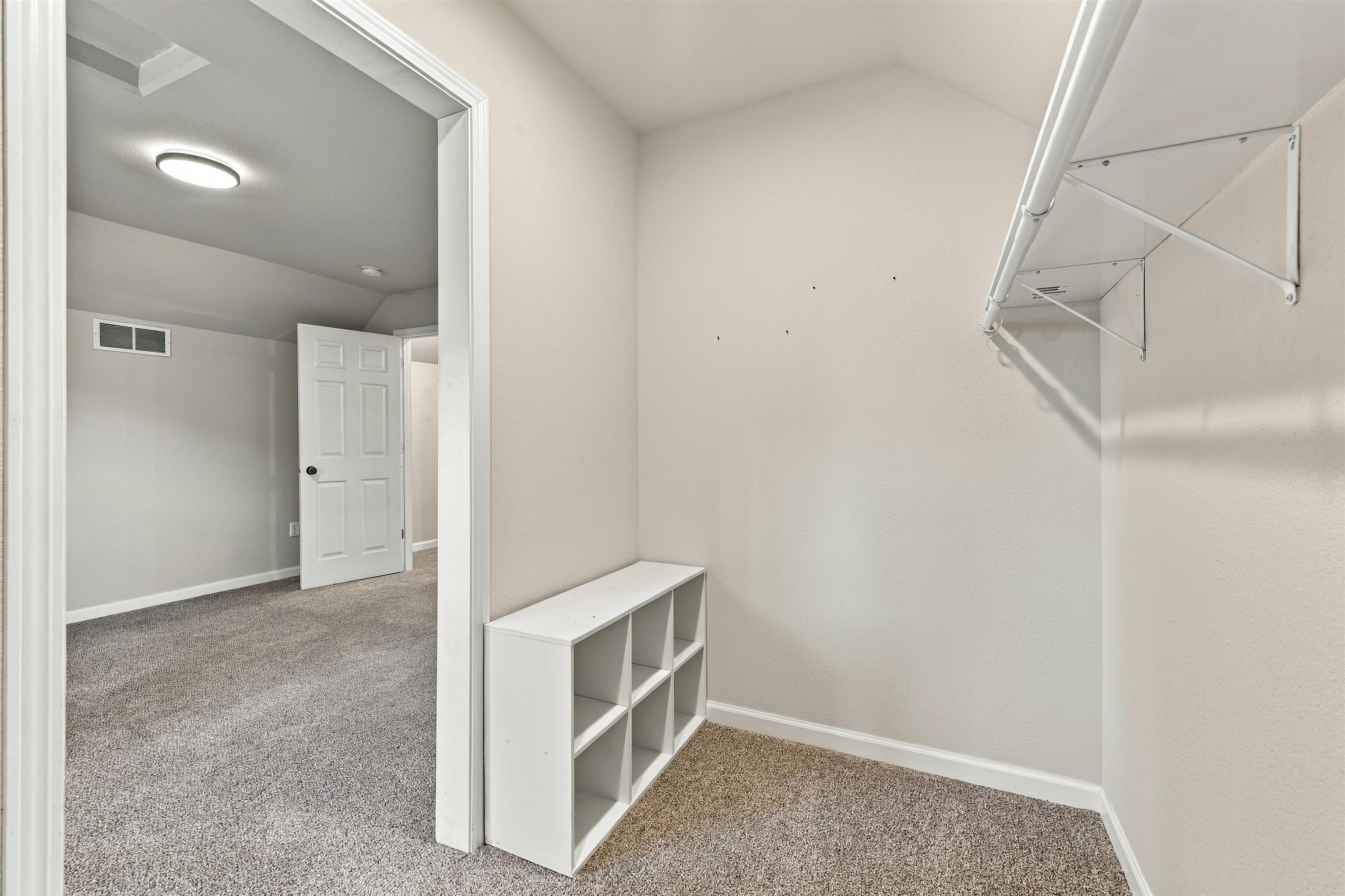 120 William Street Property Photo 42