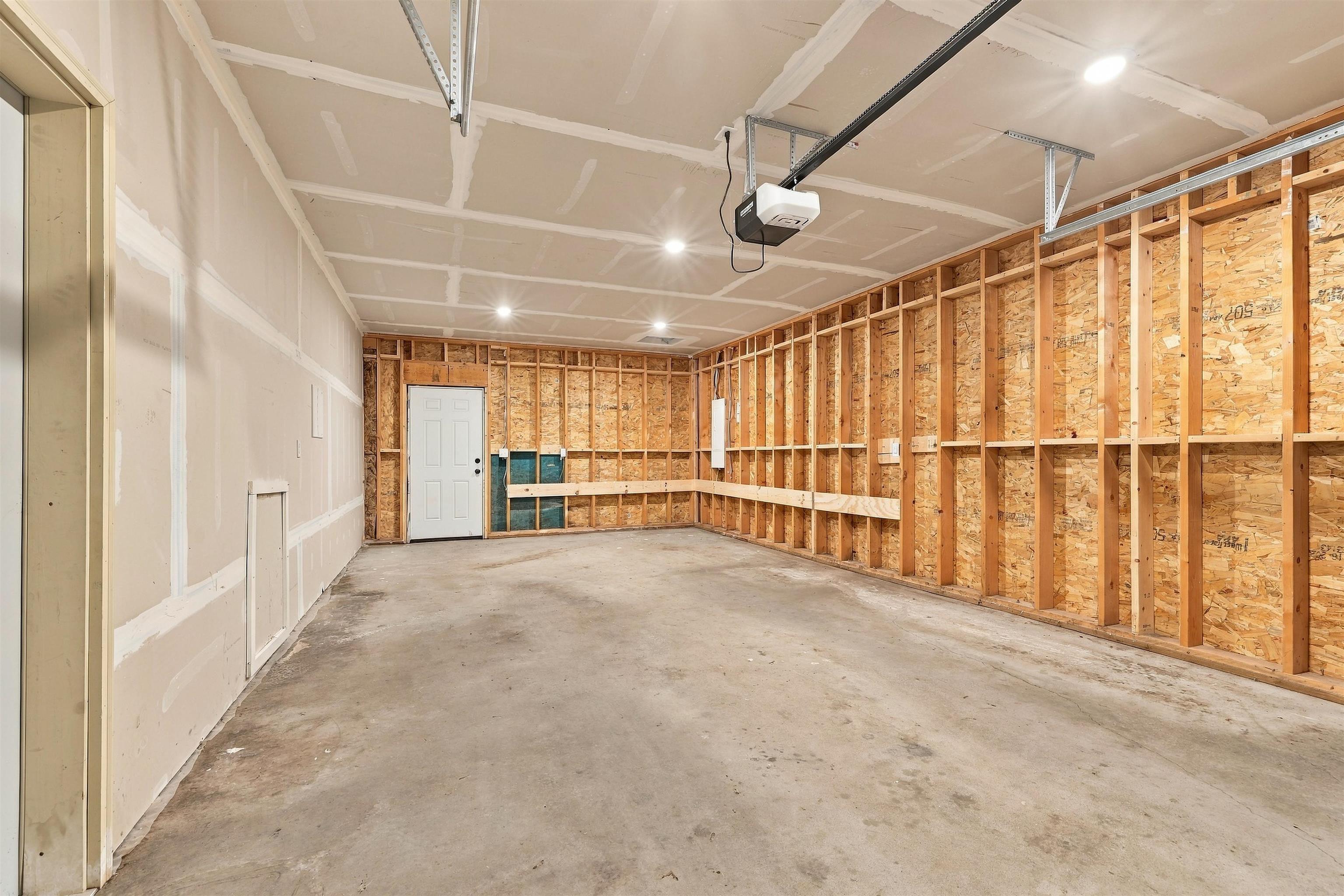 120 William Street Property Photo 43