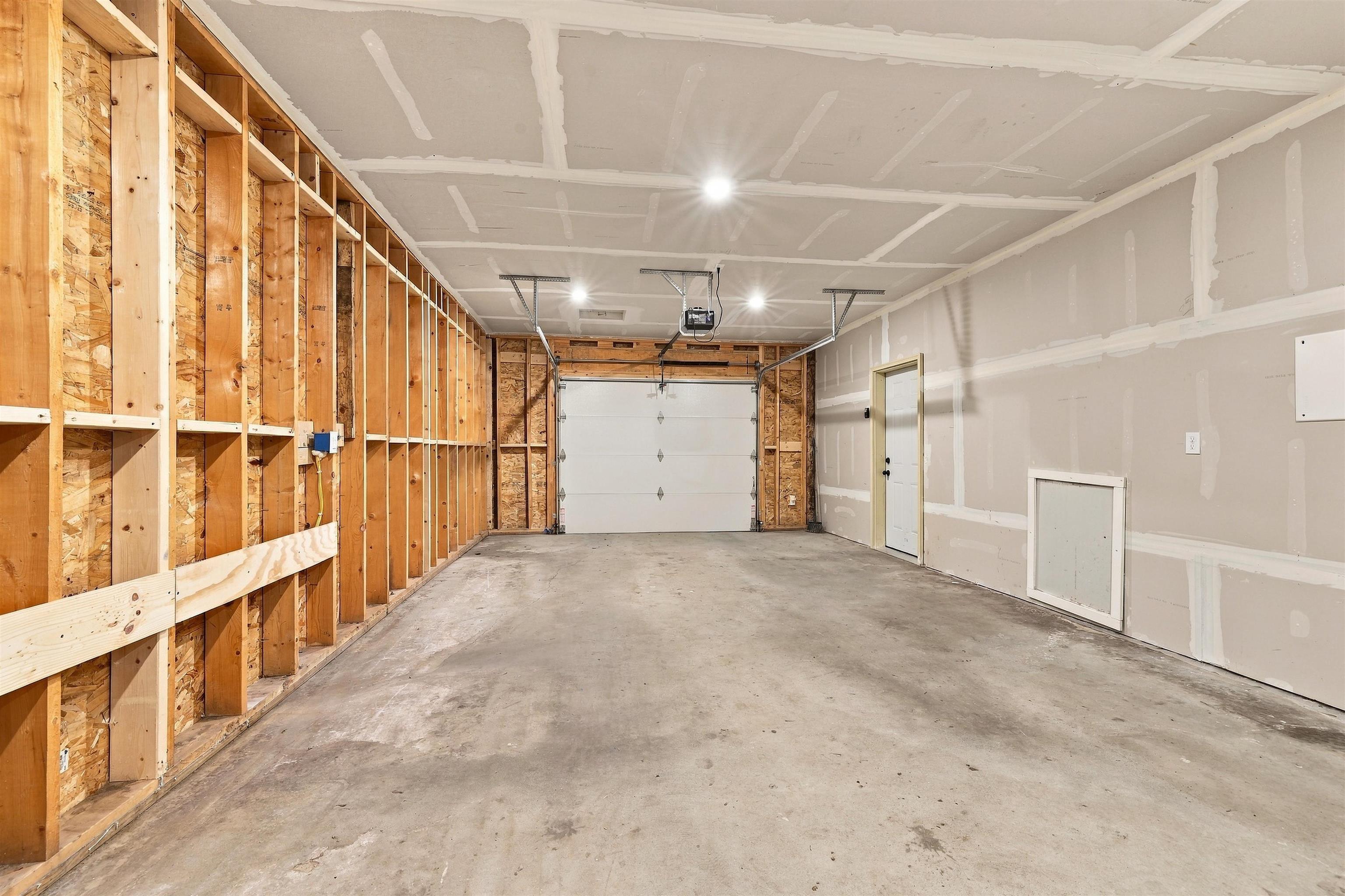 120 William Street Property Photo 44