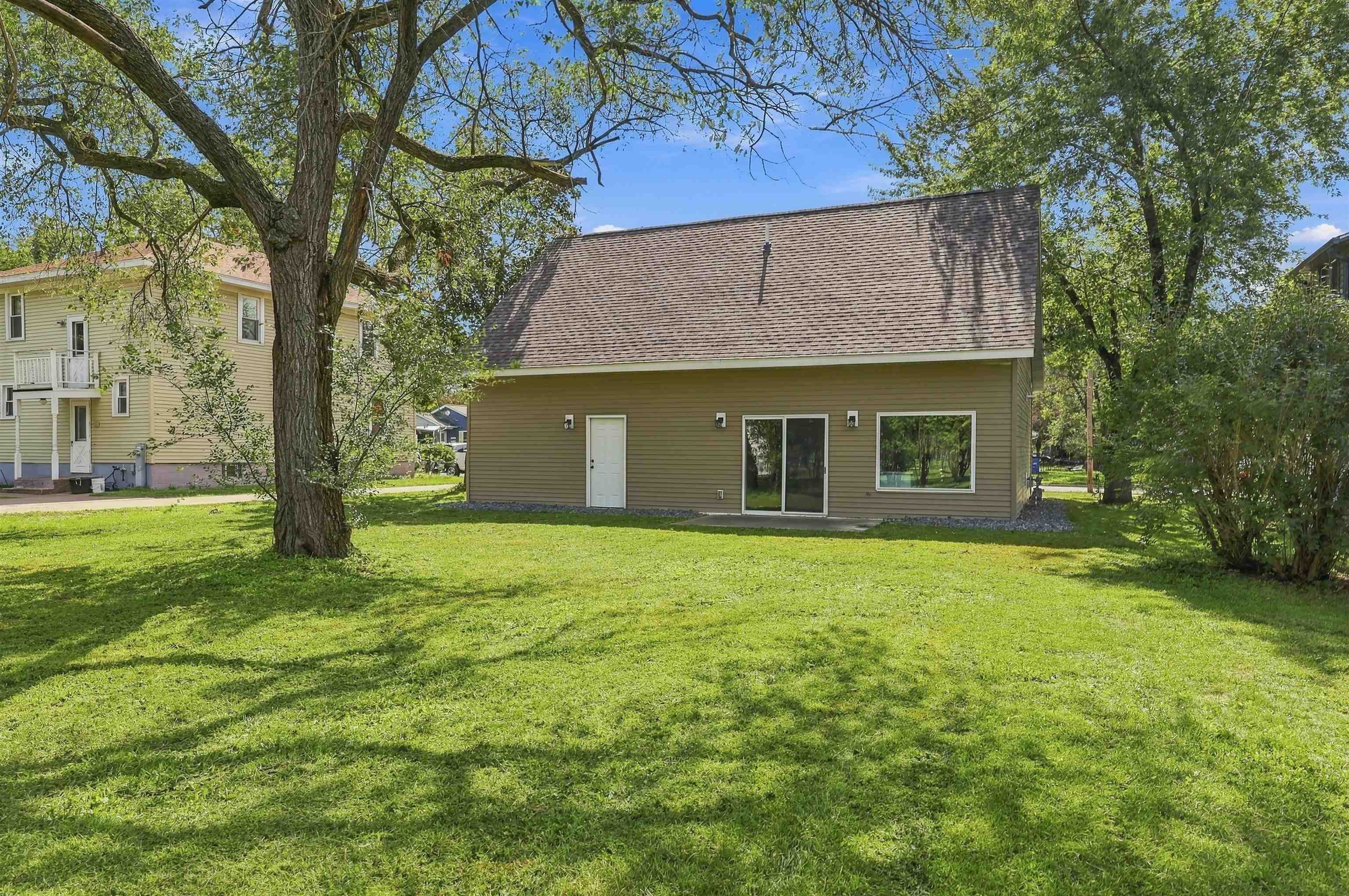 120 William Street Property Photo 45