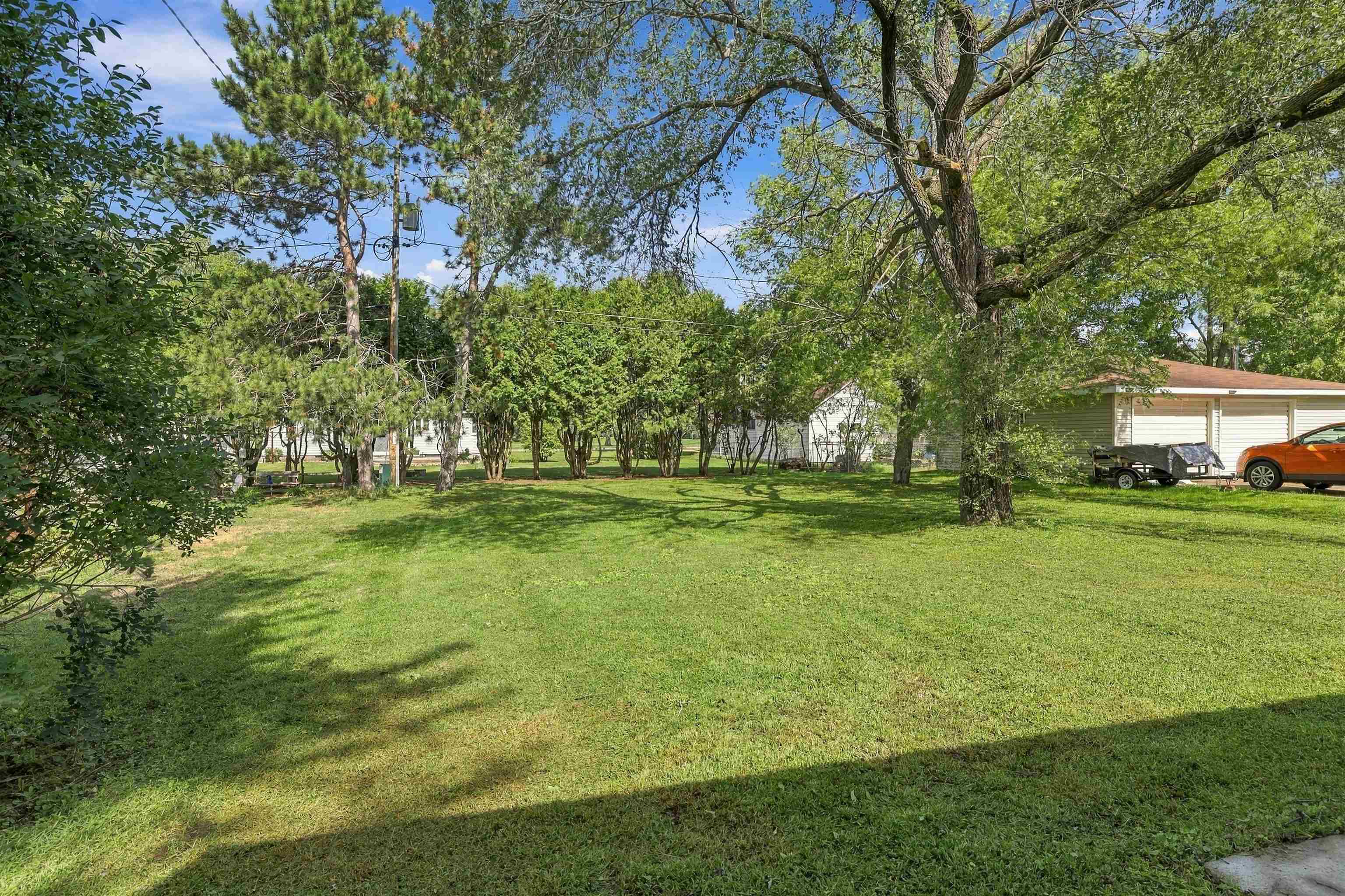 120 William Street Property Photo 47