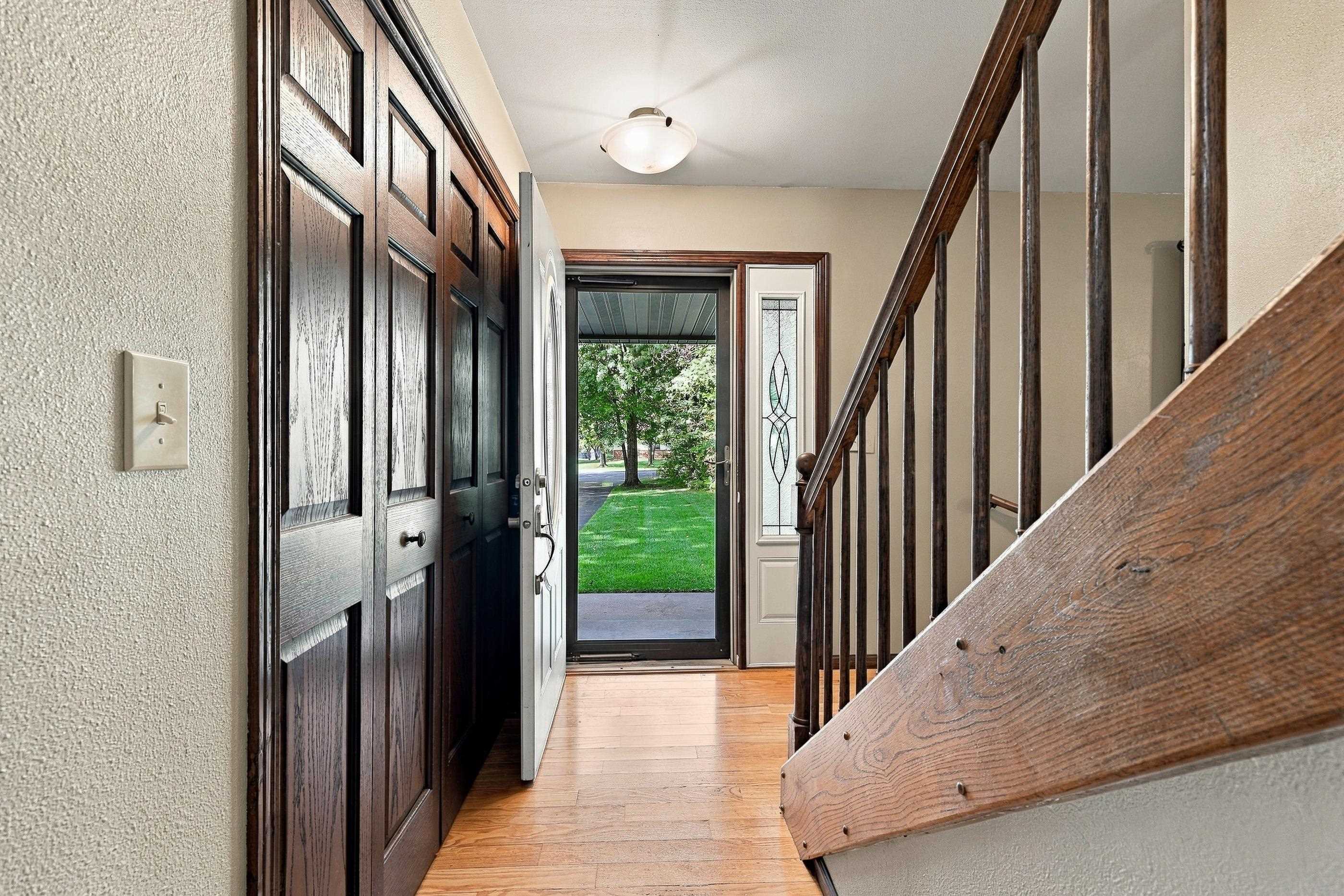 1603 Meadow View Lane Property Photo 6