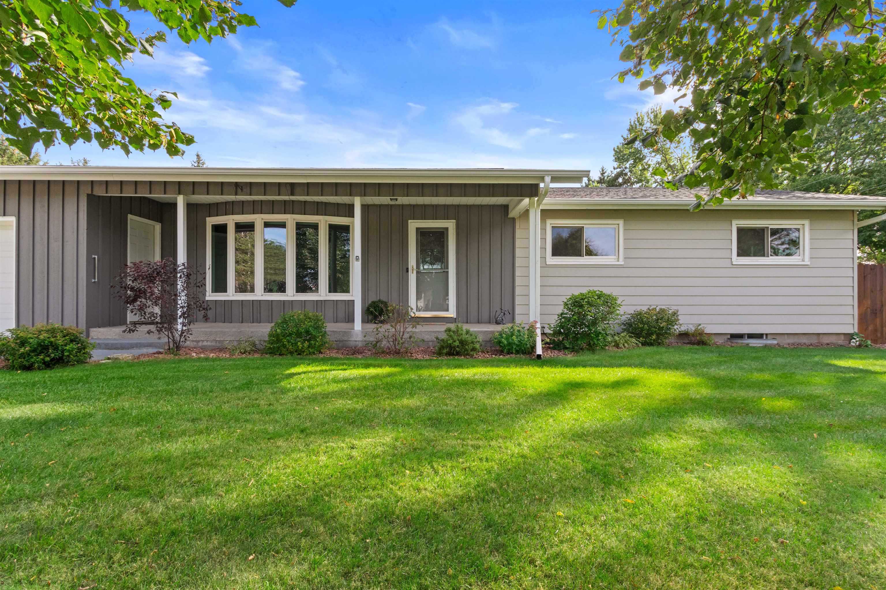 2501 Magnolia Drive Property Photo 4