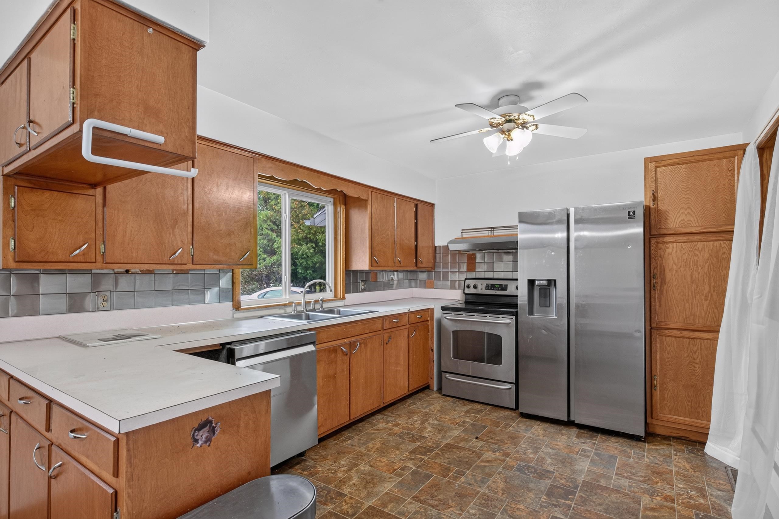 440 Edgewood Lane Property Photo 8