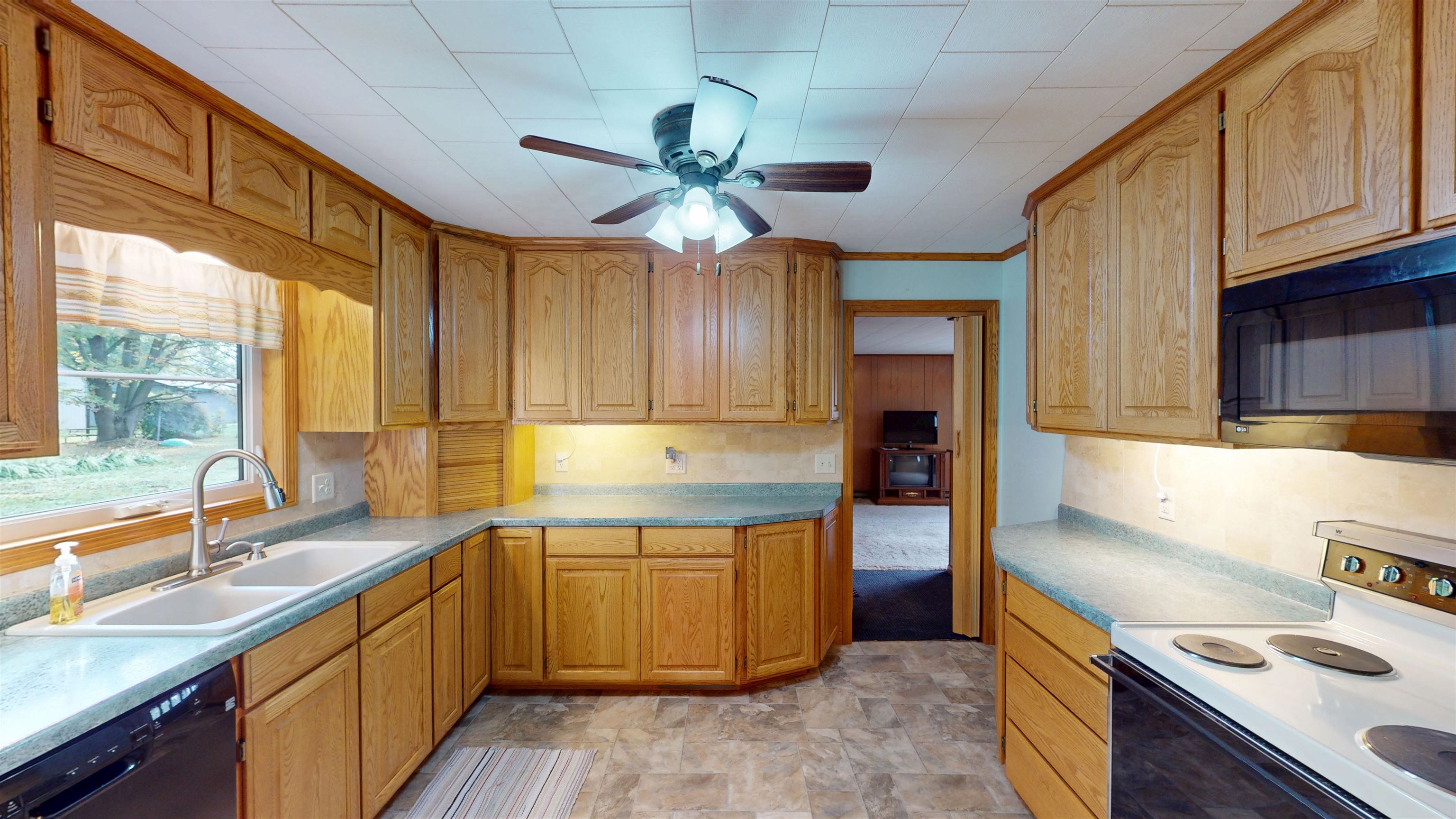 216489 State Highway 13 Property Photo 20