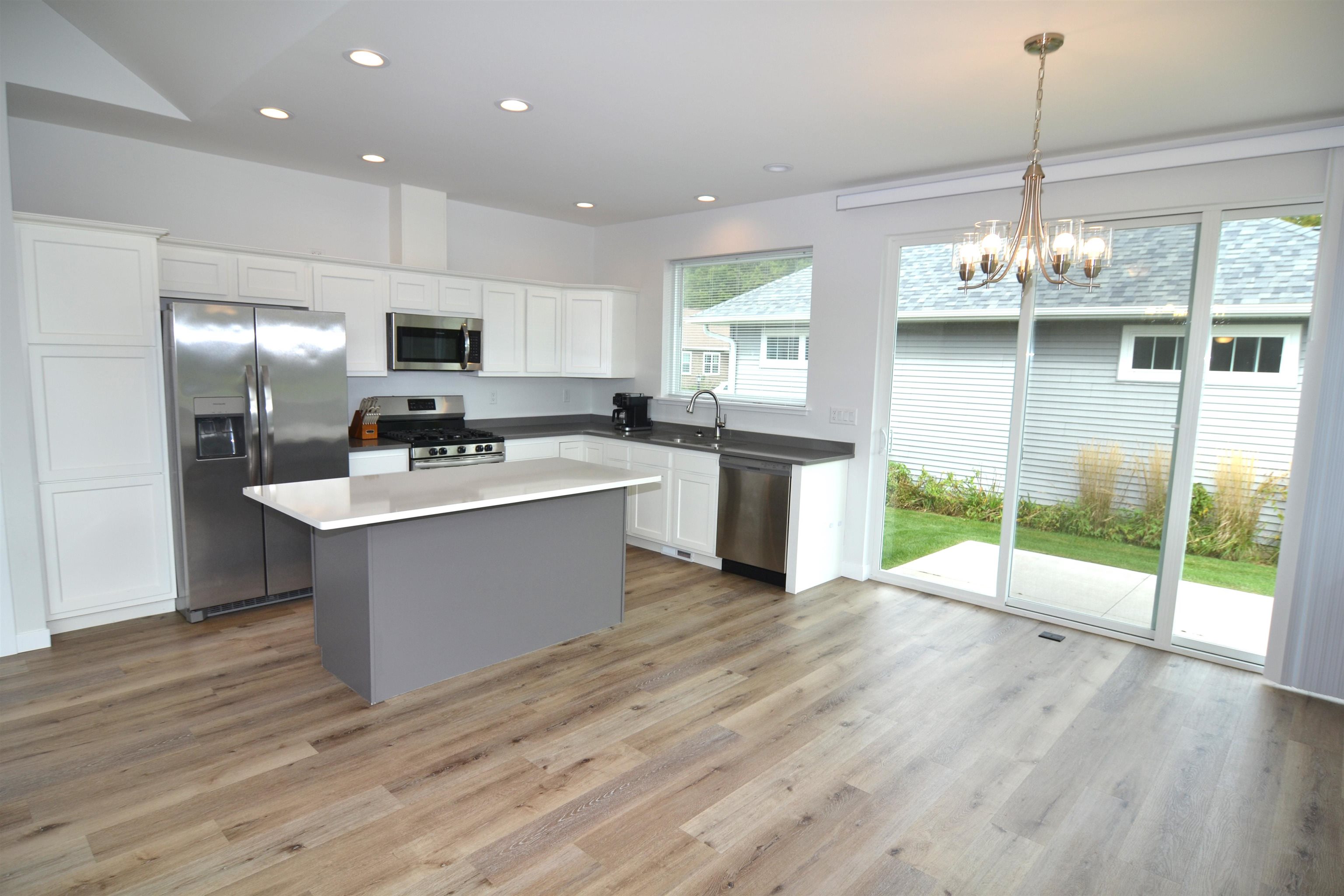 9507 Excalibur Drive Property Photo 3