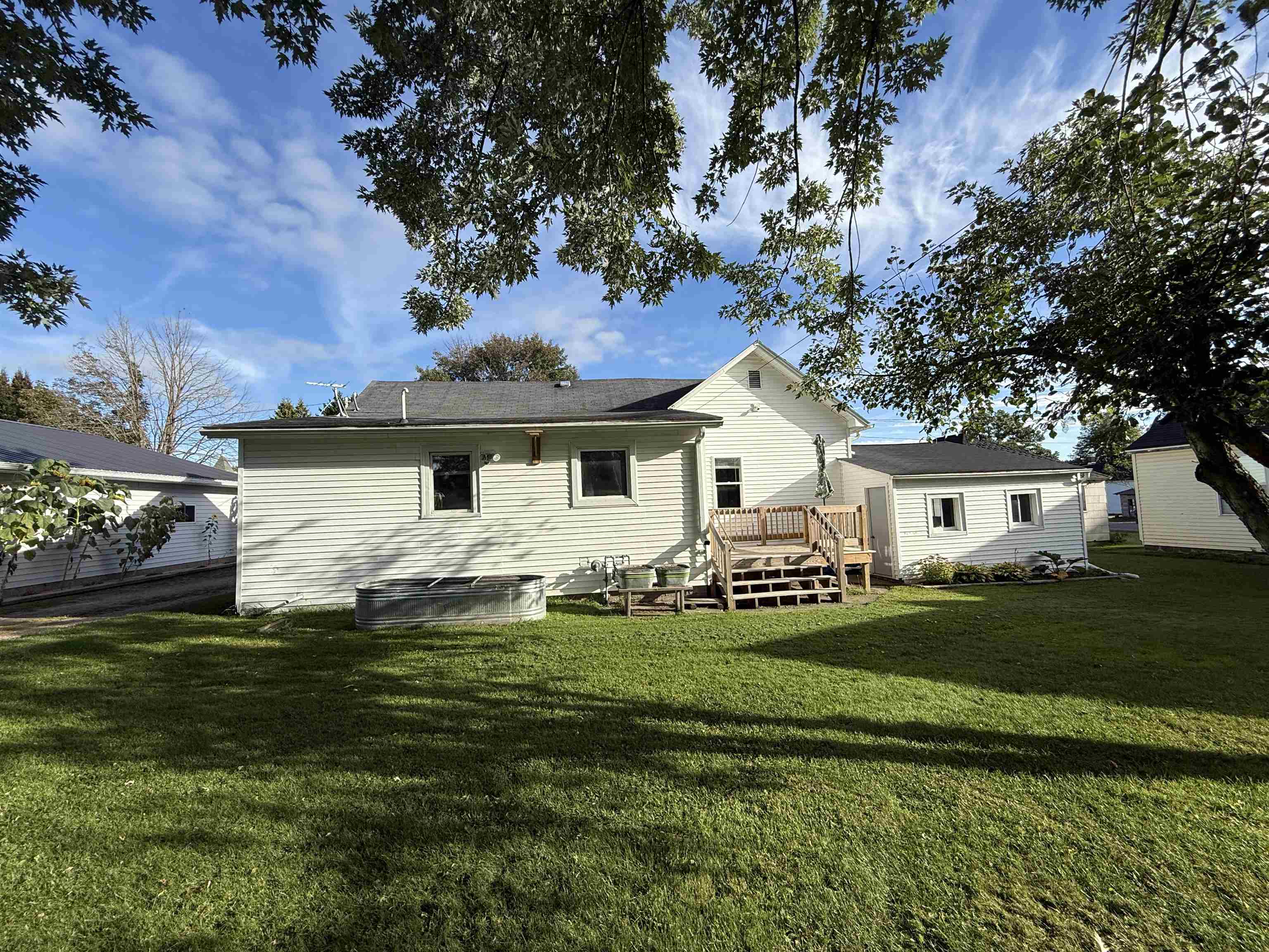 403 Forest Street Property Photo 5