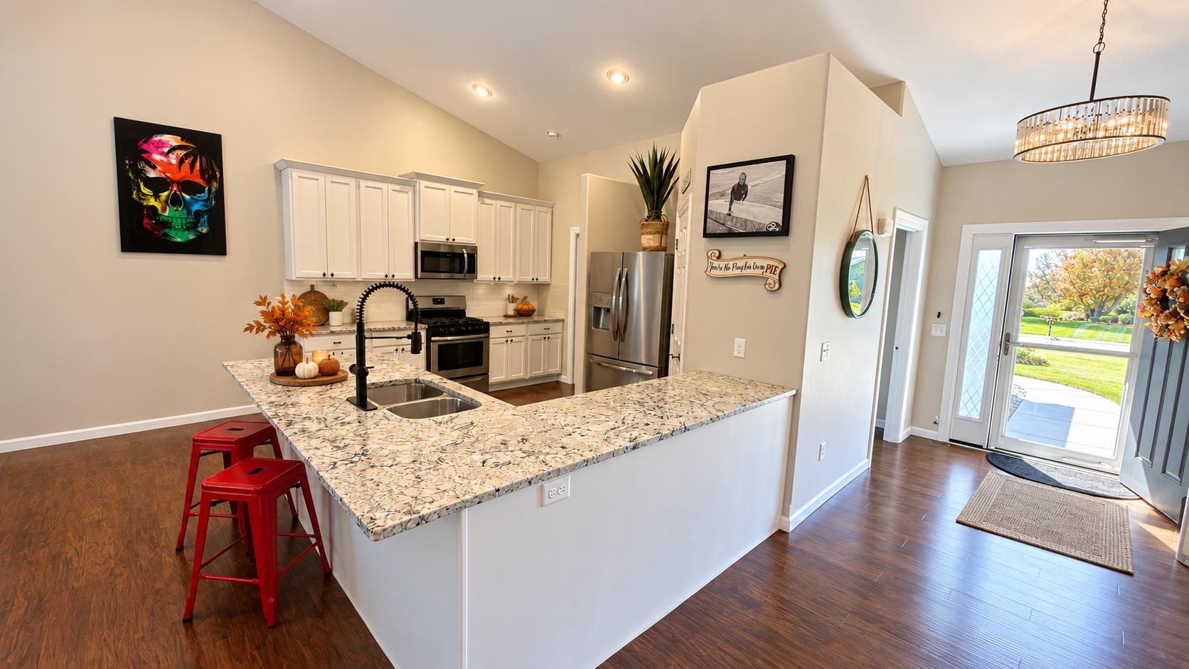910 Torrey Pines Way Property Photo 17