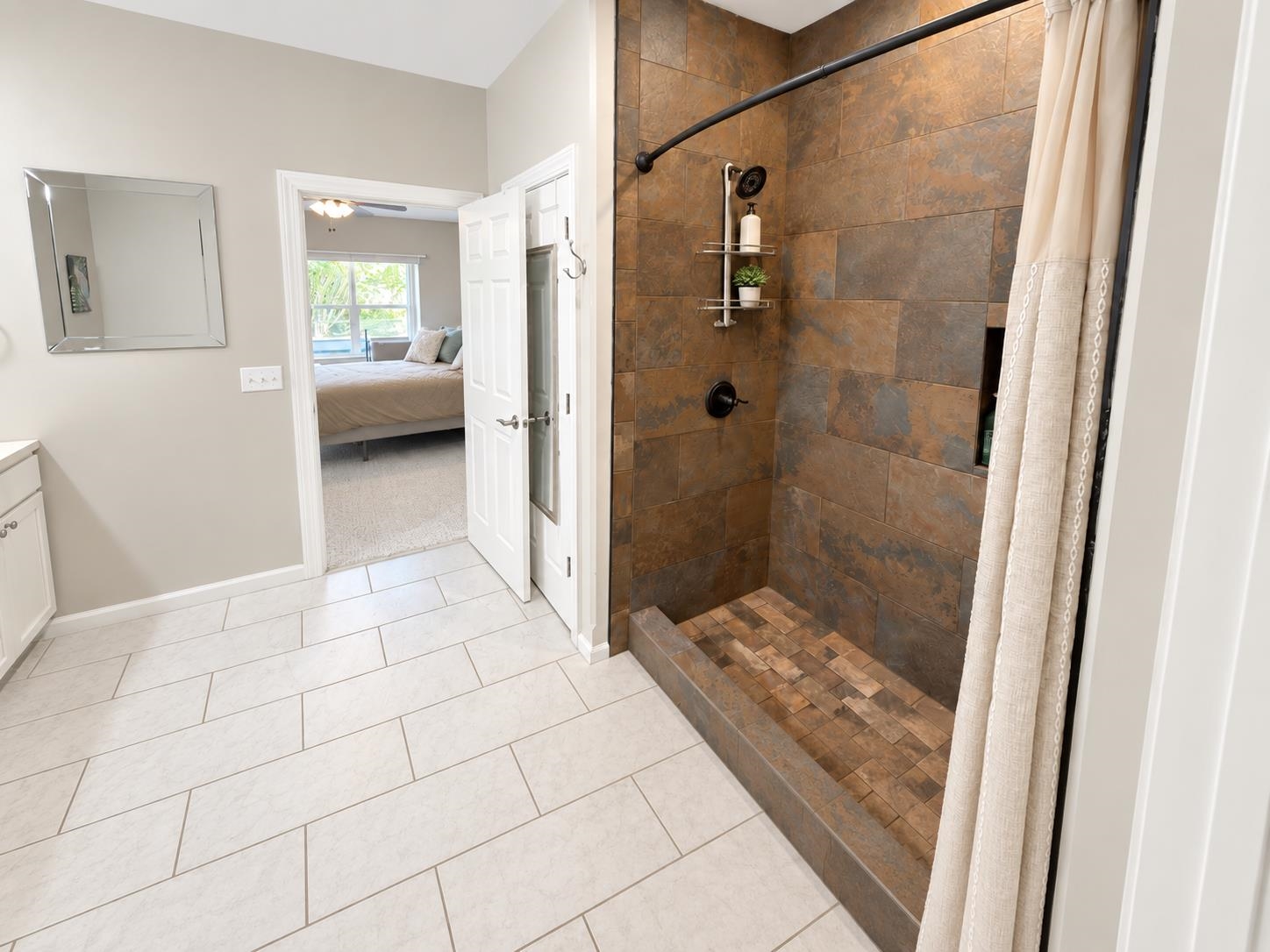 910 Torrey Pines Way Property Photo 24