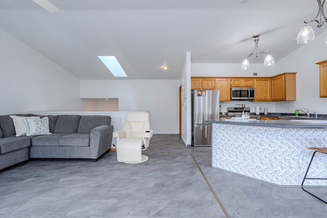 152573-152575 Iris Lane Property Photo 10