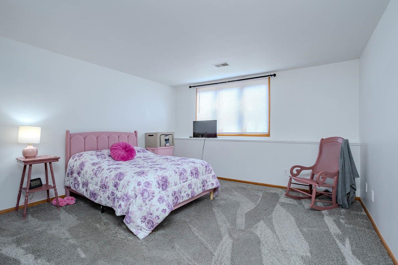 152573-152575 Iris Lane Property Photo 19