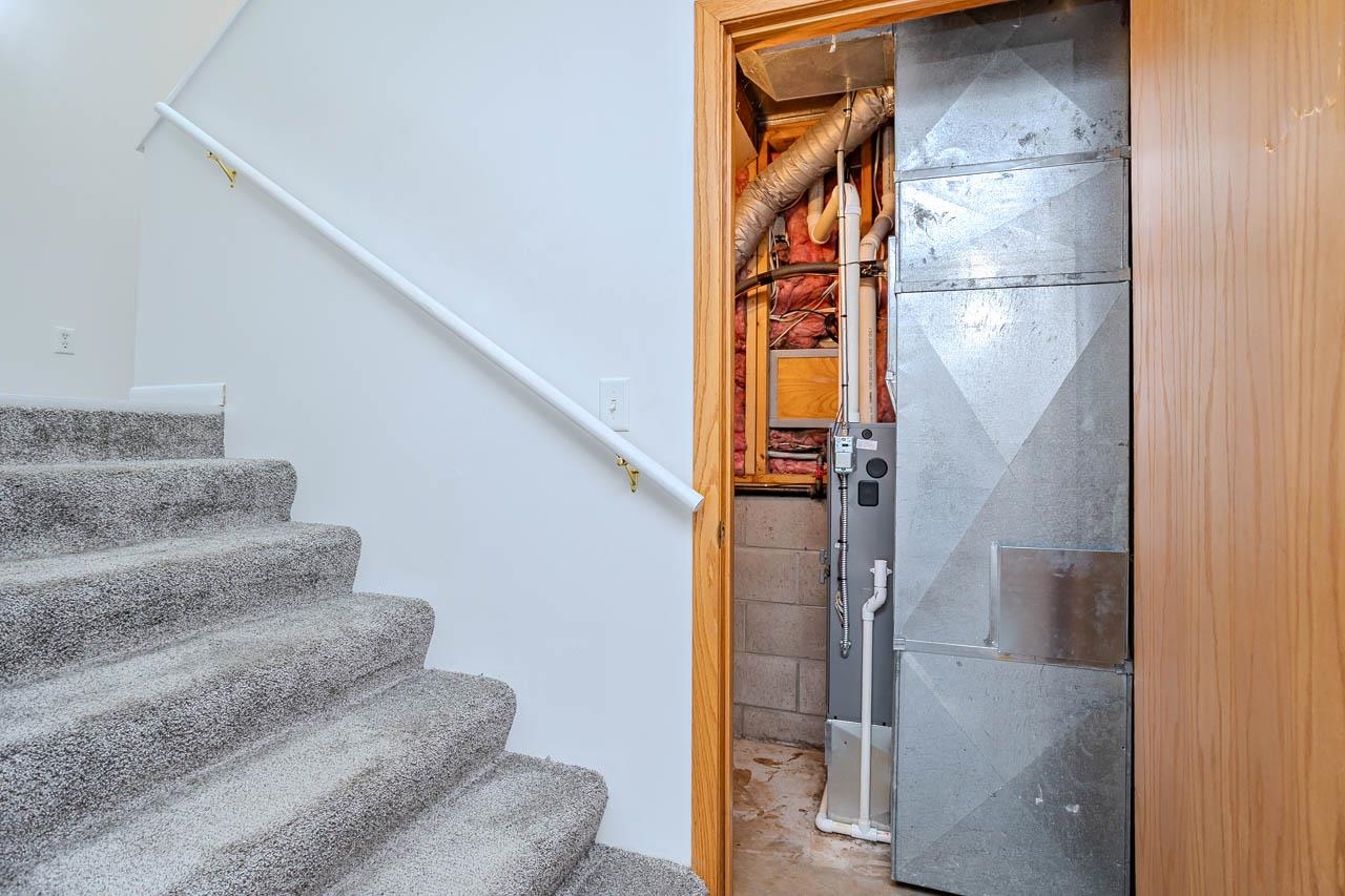 152573-152575 Iris Lane Property Photo 28
