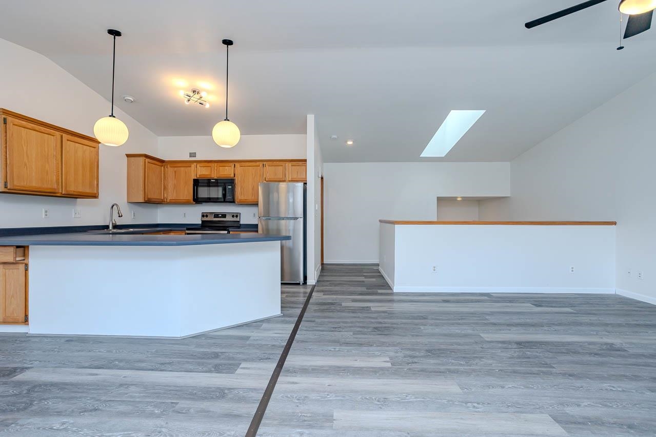 152573-152575 Iris Lane Property Photo 35