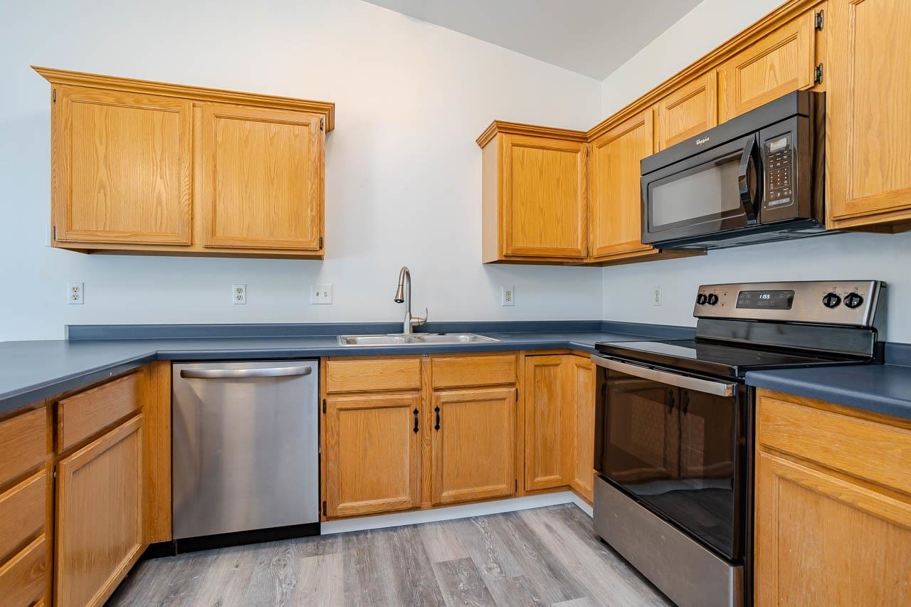 152573-152575 Iris Lane Property Photo 38