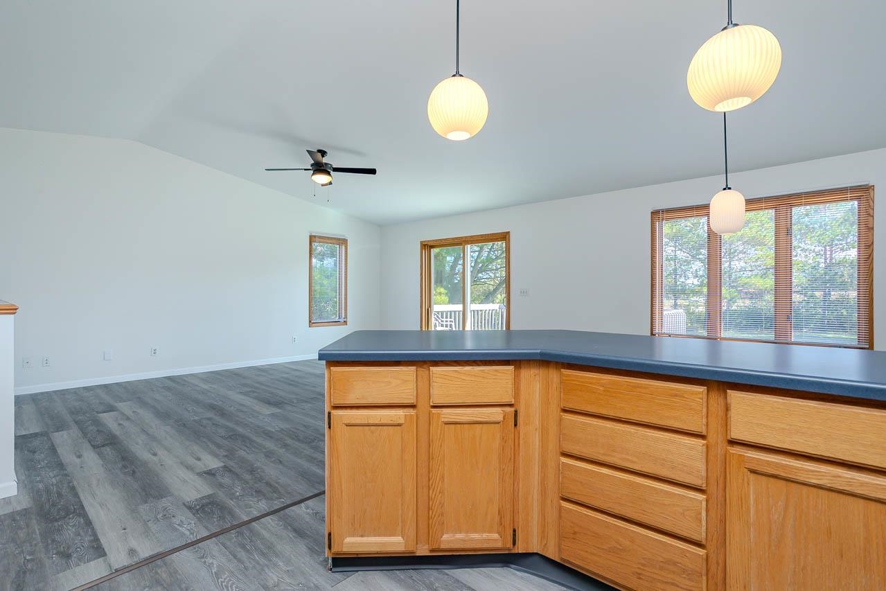 152573-152575 Iris Lane Property Photo 40
