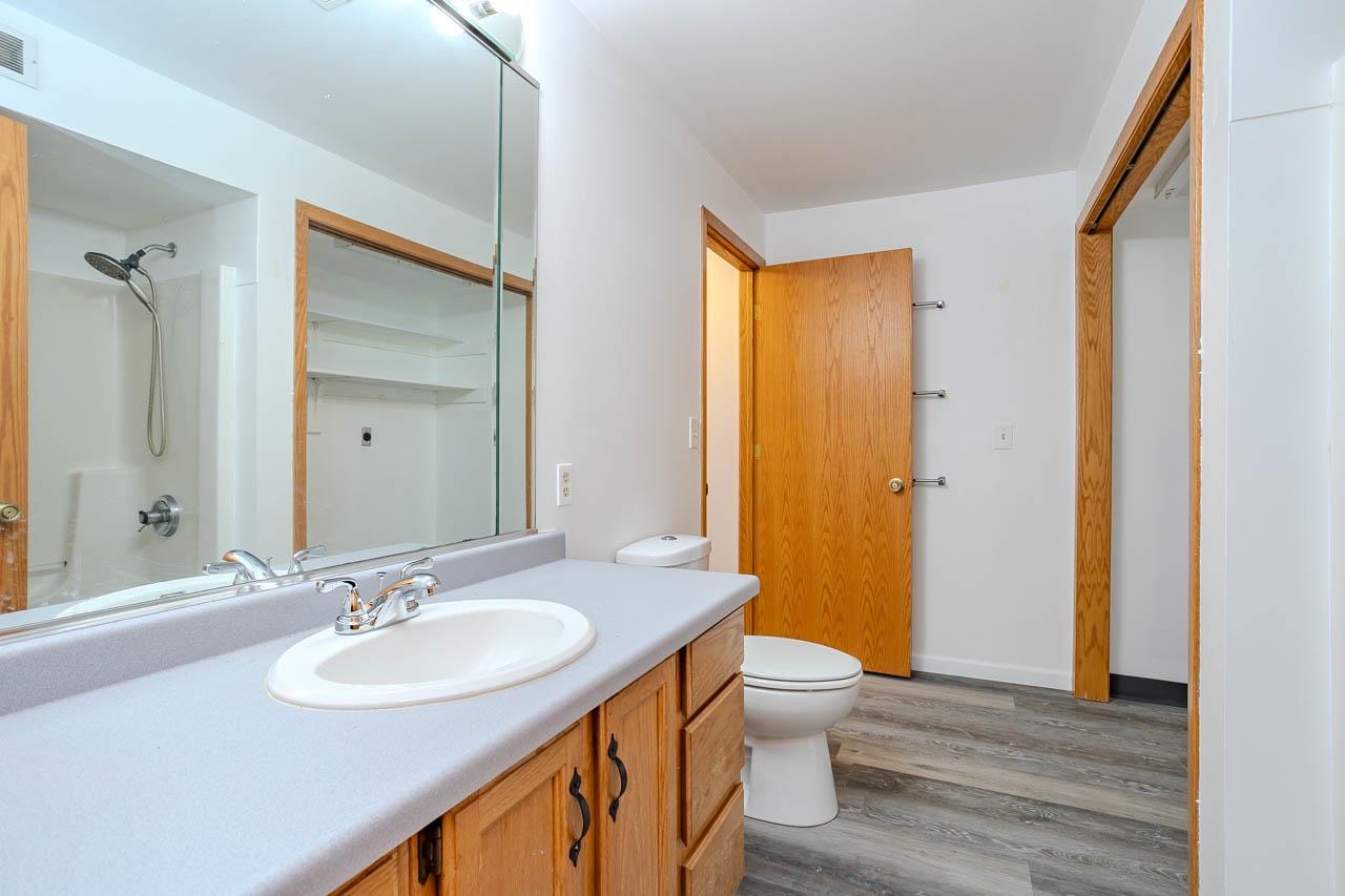 152573-152575 Iris Lane Property Photo 47