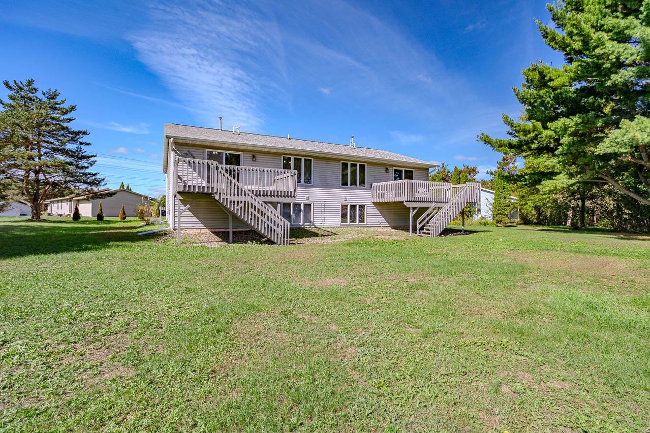 152573-152575 Iris Lane Property Photo 55