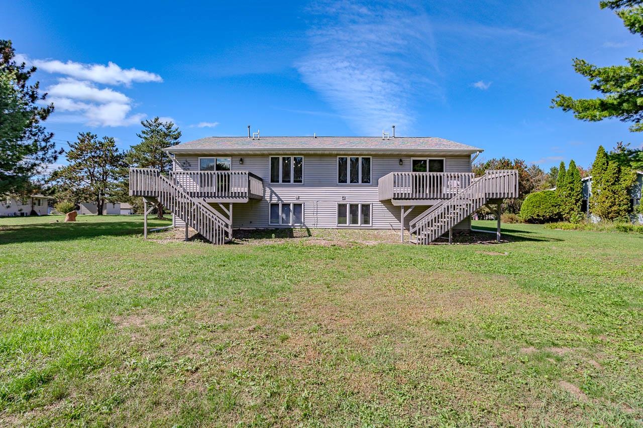 152573-152575 Iris Lane Property Photo 56