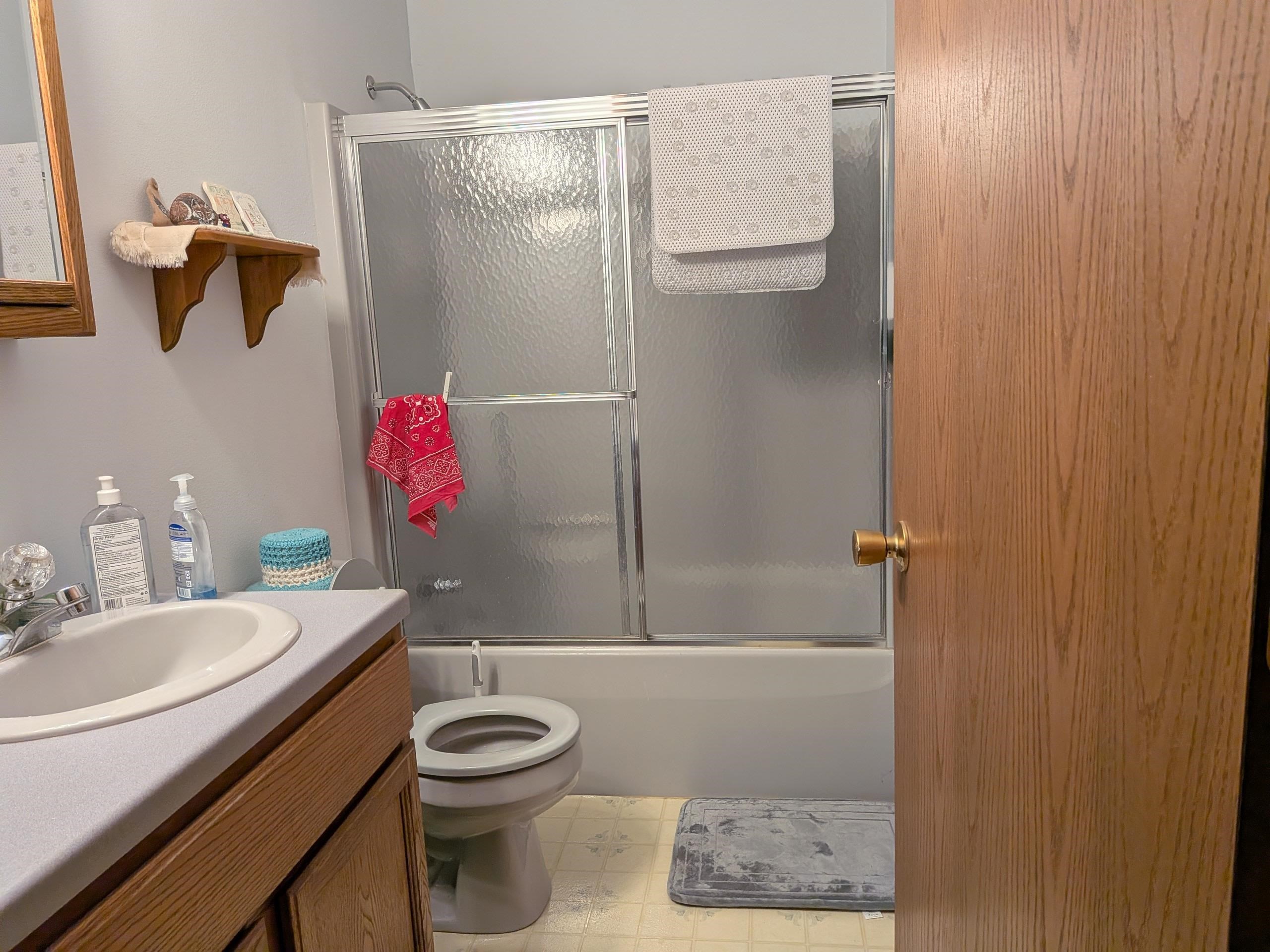 1107 E Apple Street Property Photo 6