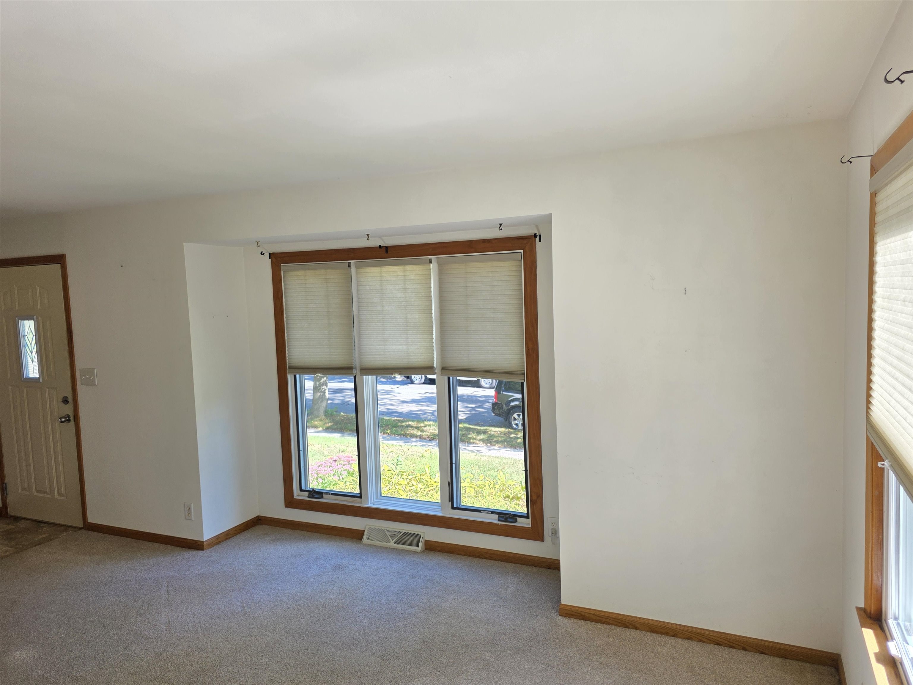 1426 N 1st Avenue Property Photo 17
