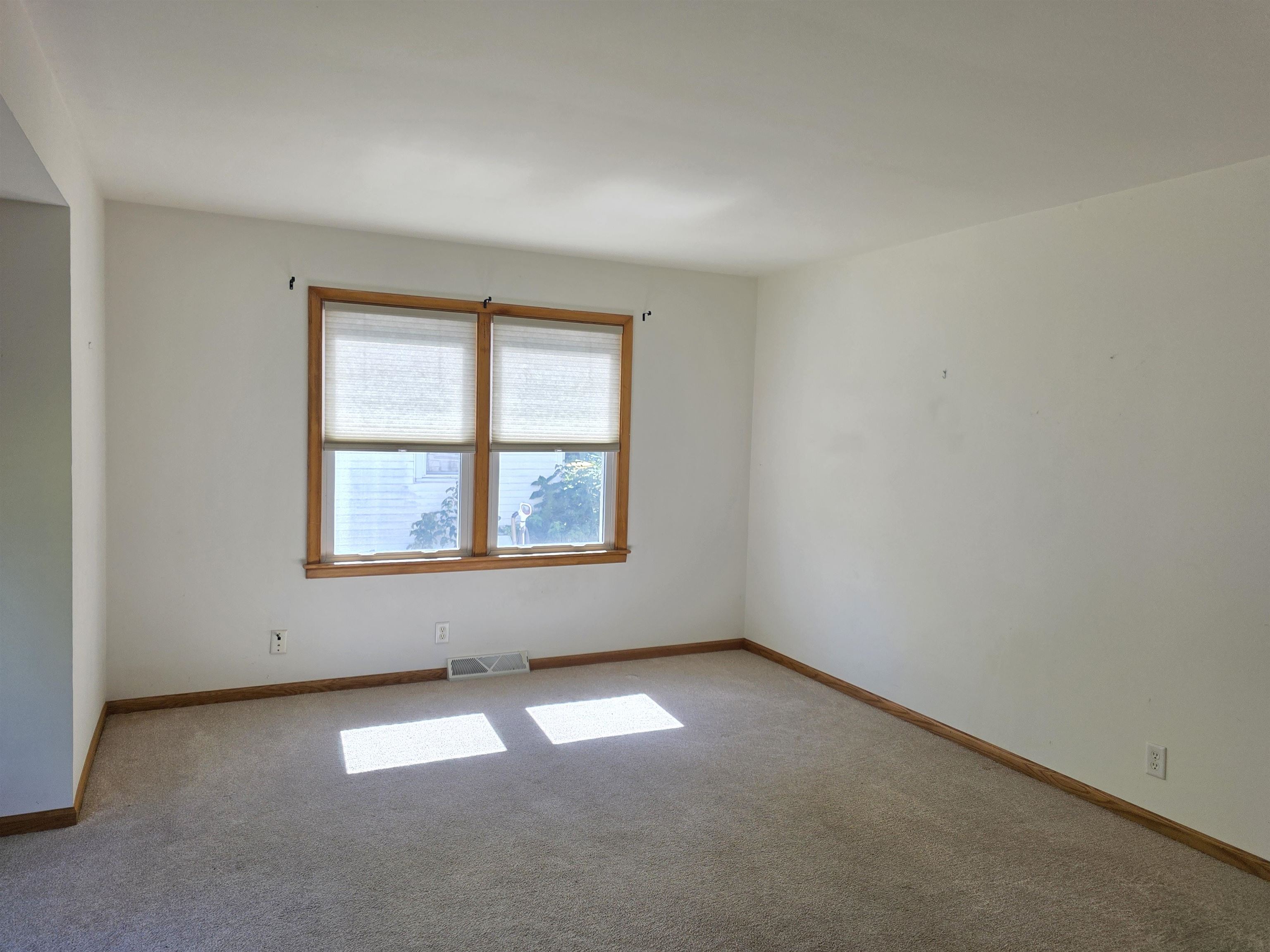 1426 N 1st Avenue Property Photo 19