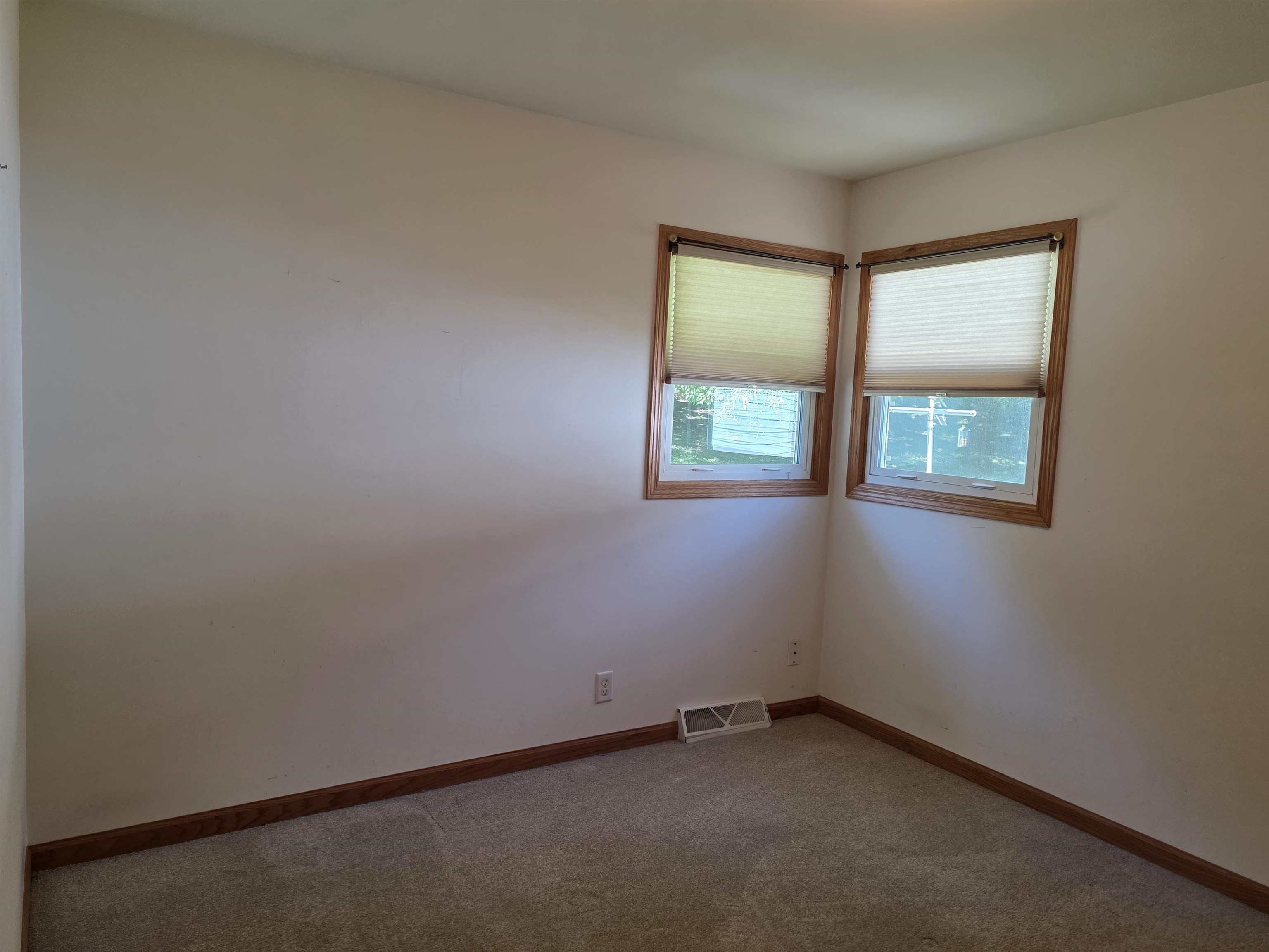 1426 N 1st Avenue Property Photo 27