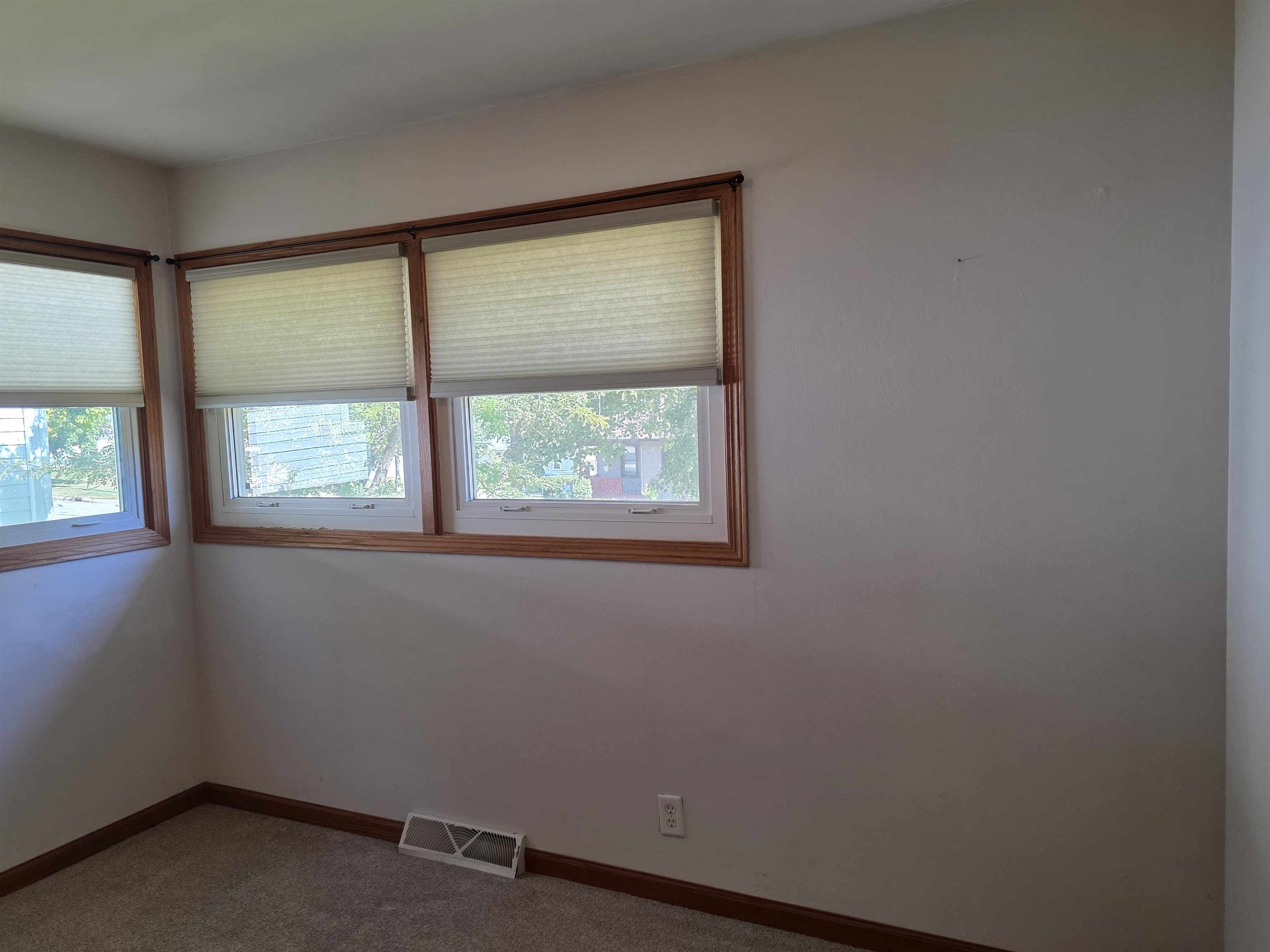 1426 N 1st Avenue Property Photo 34