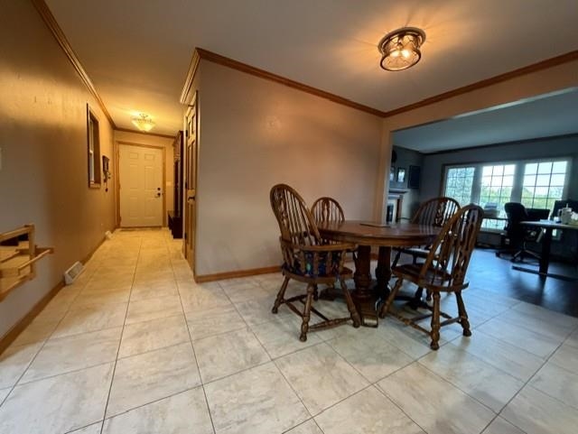 8325 County Road B Property Photo 4