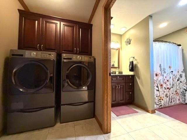 8325 County Road B Property Photo 11