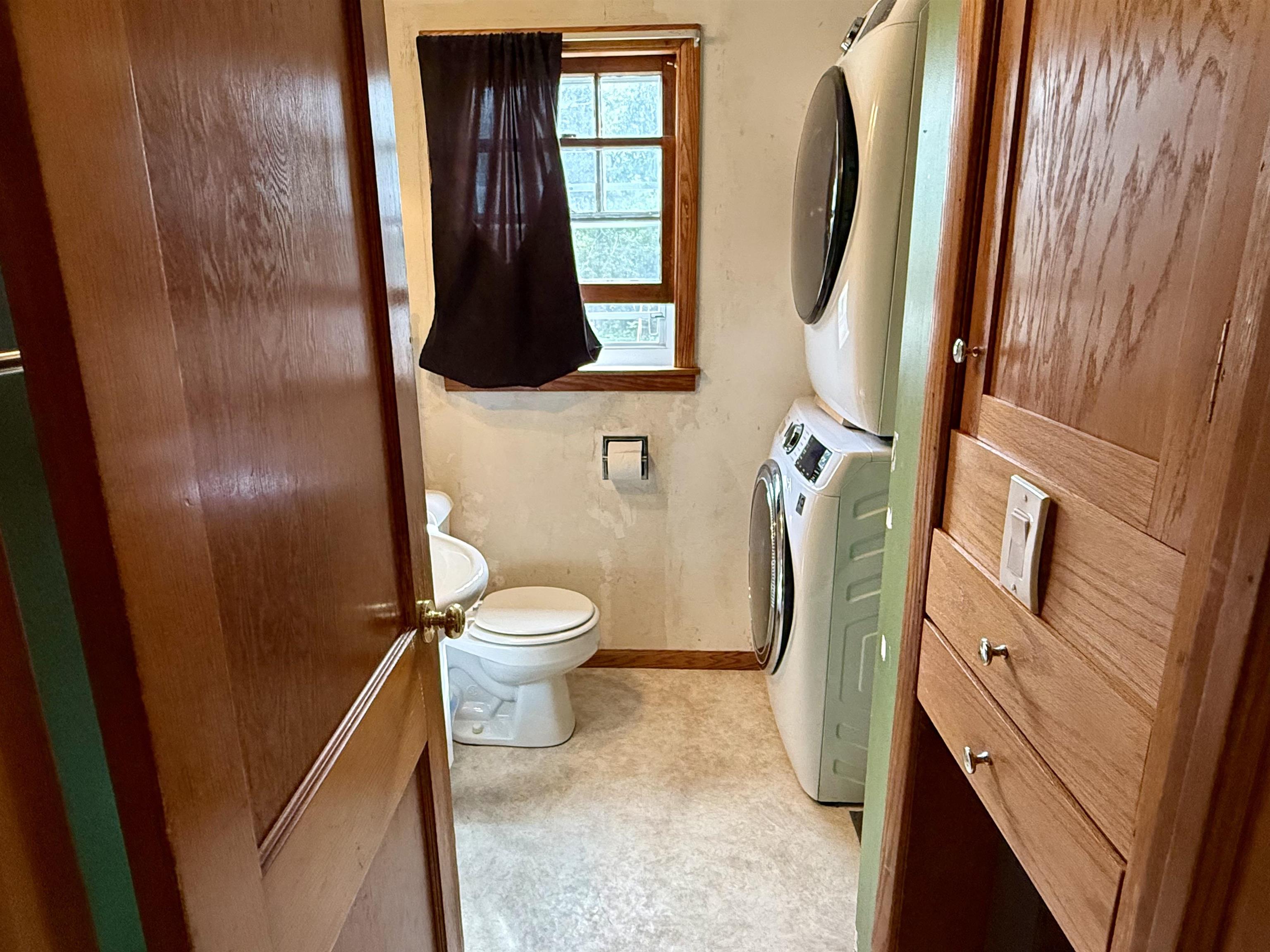 141 Forest Avenue Property Photo 17