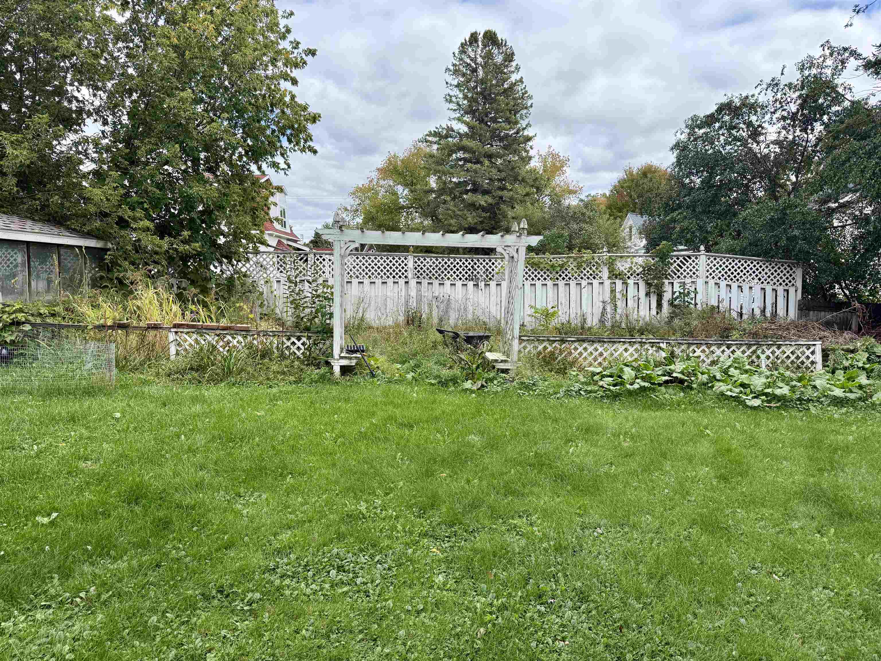 141 Forest Avenue Property Photo 36
