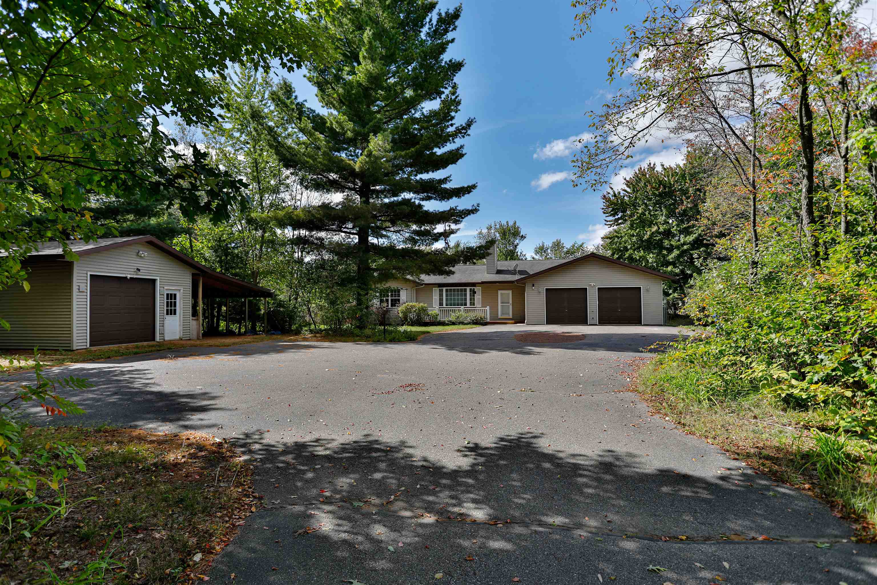 201740 Dorie Lane Property Photo 1