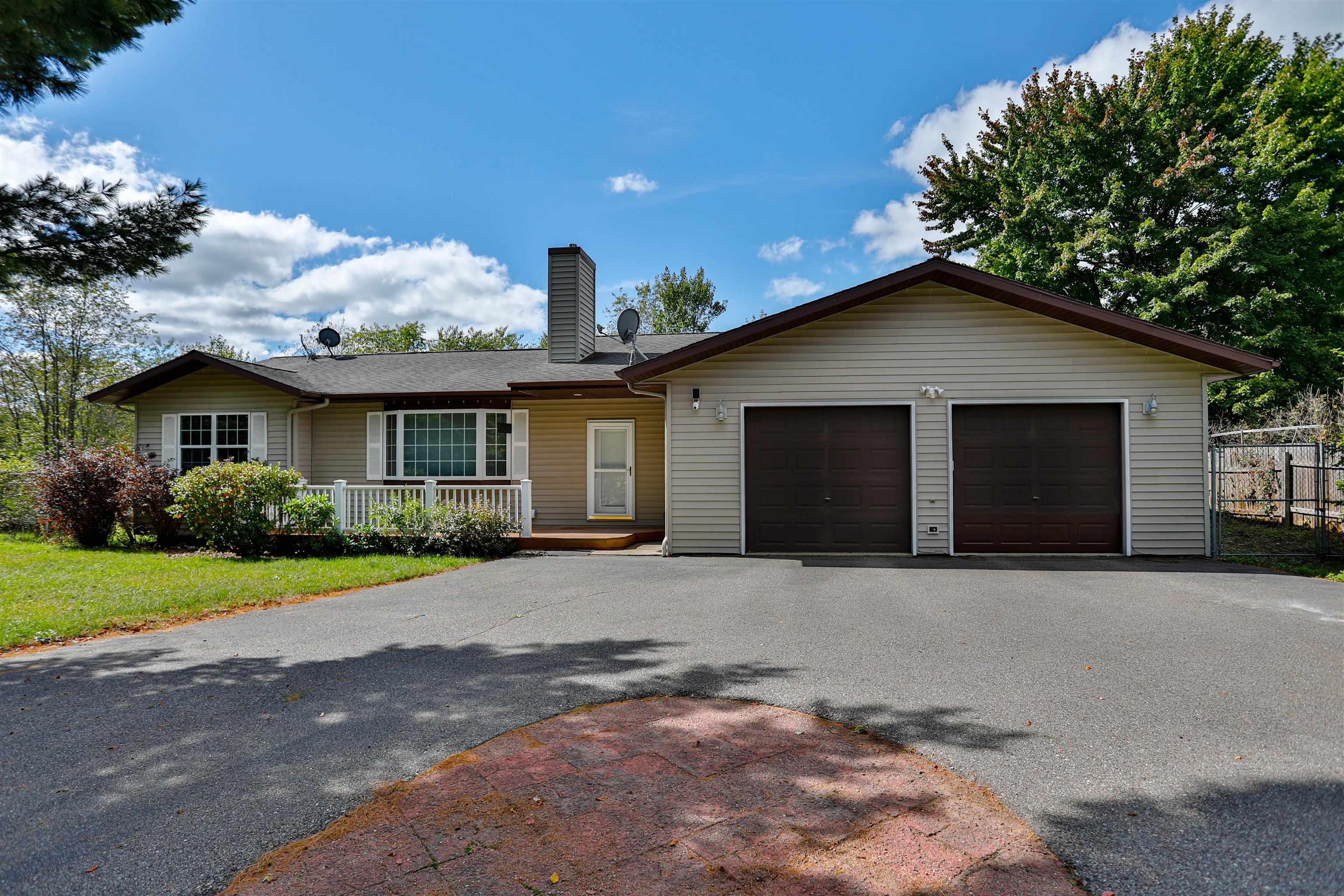201740 Dorie Lane Property Photo 2