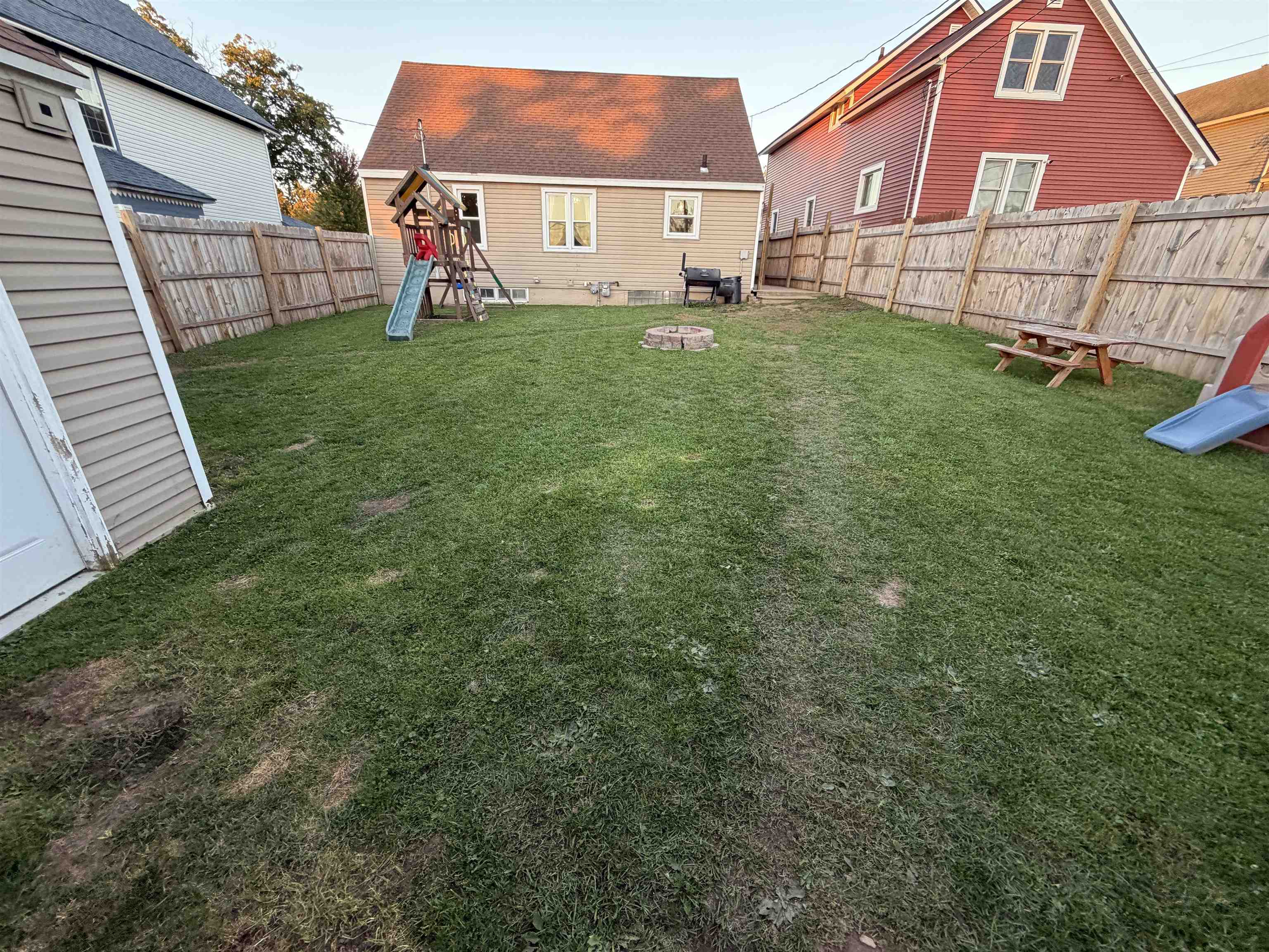 135 N Third Street Property Photo 3