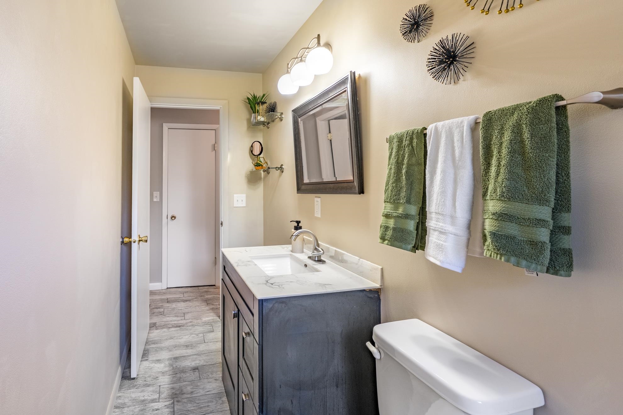 108 E Kort Street Property Photo 27
