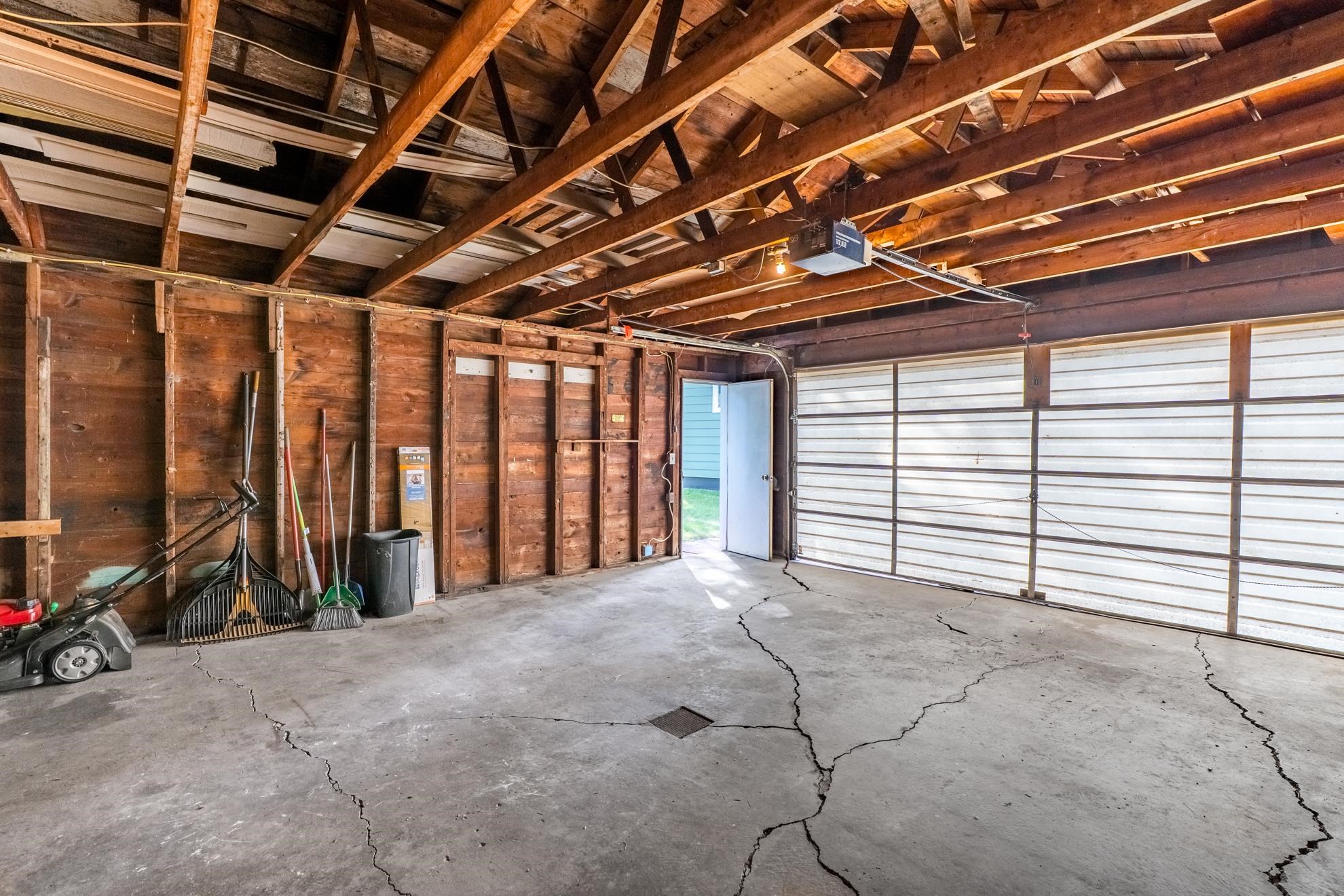 108 E Kort Street Property Photo 44