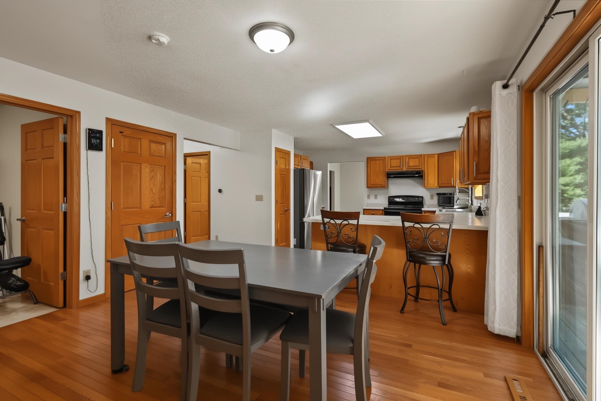 2340 Ok Bluff Circle Property Photo 12