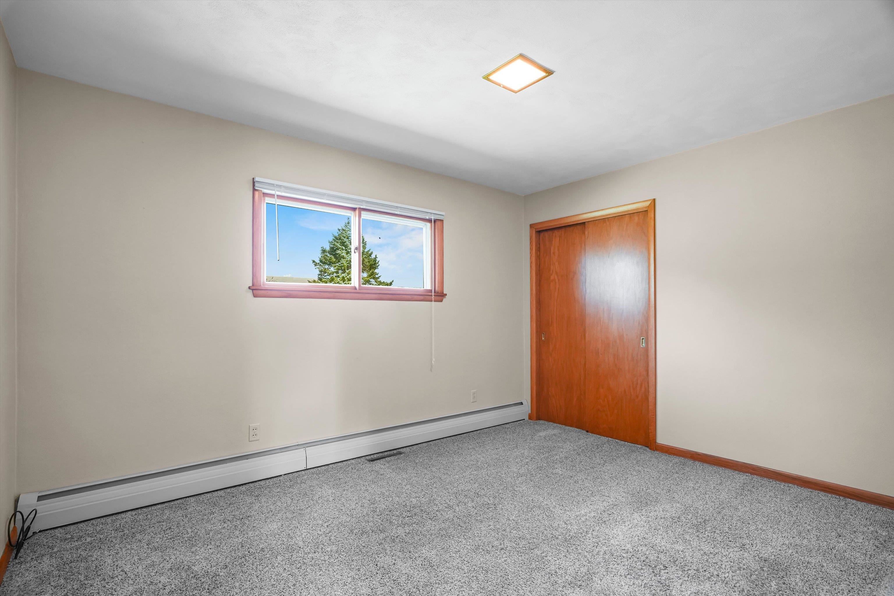 721 W Upham Street Property Photo 15