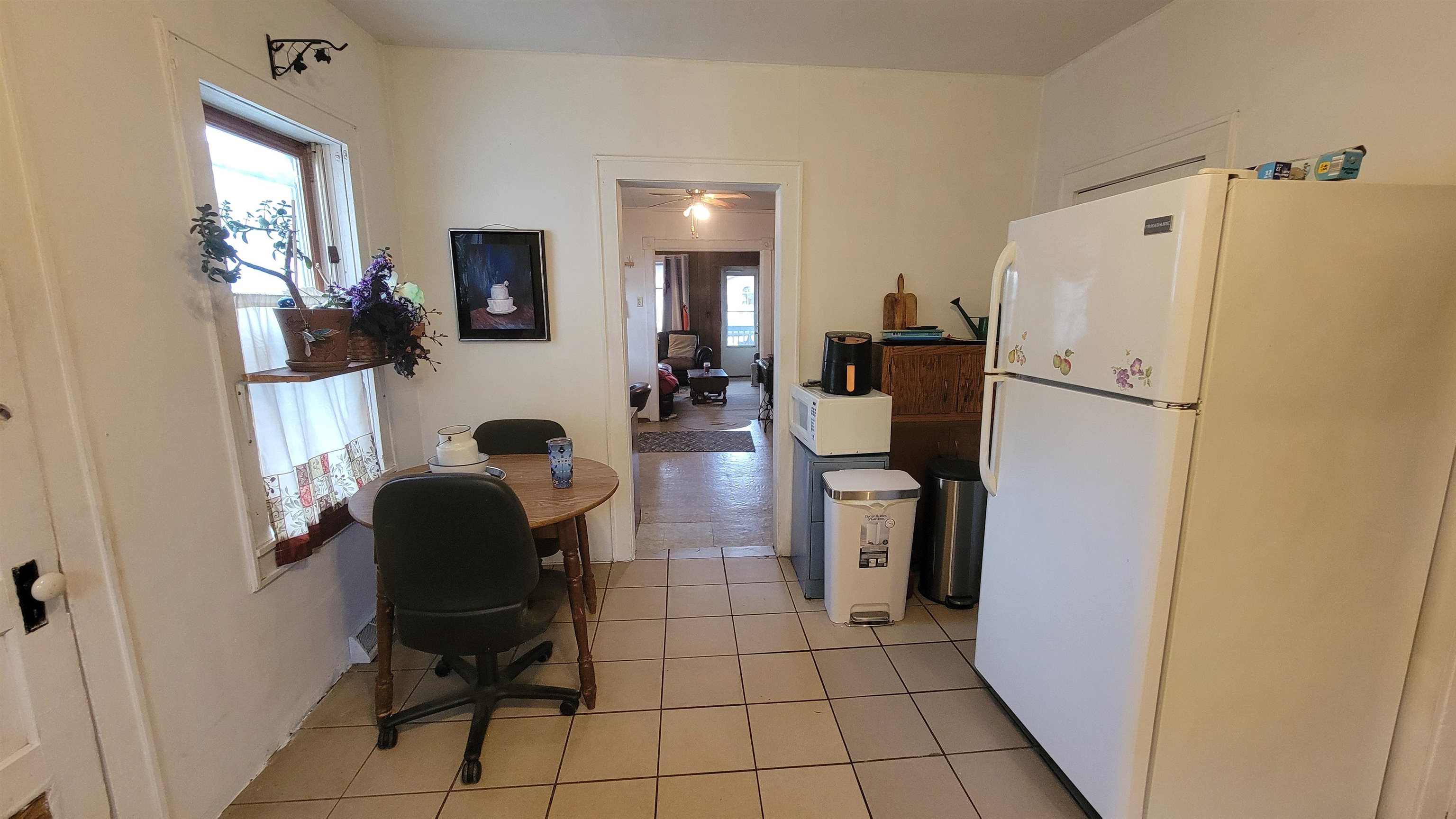 234 Superior Street Property Photo 3