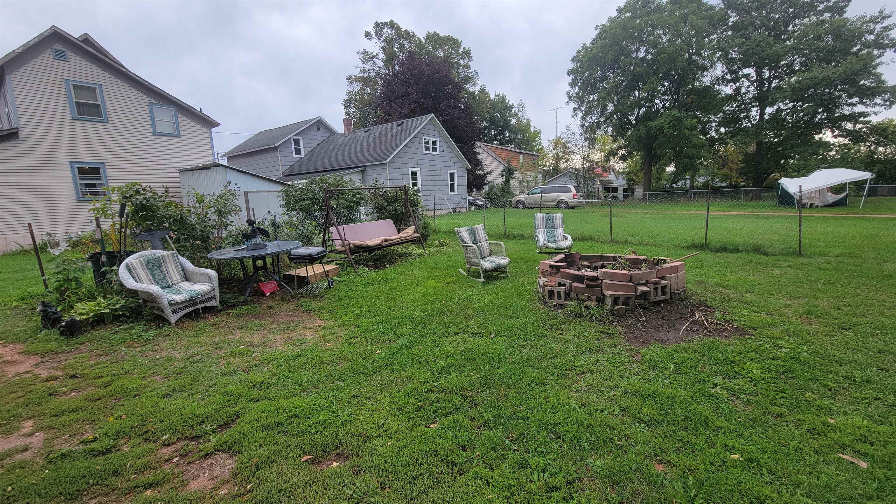 234 Superior Street Property Photo 43