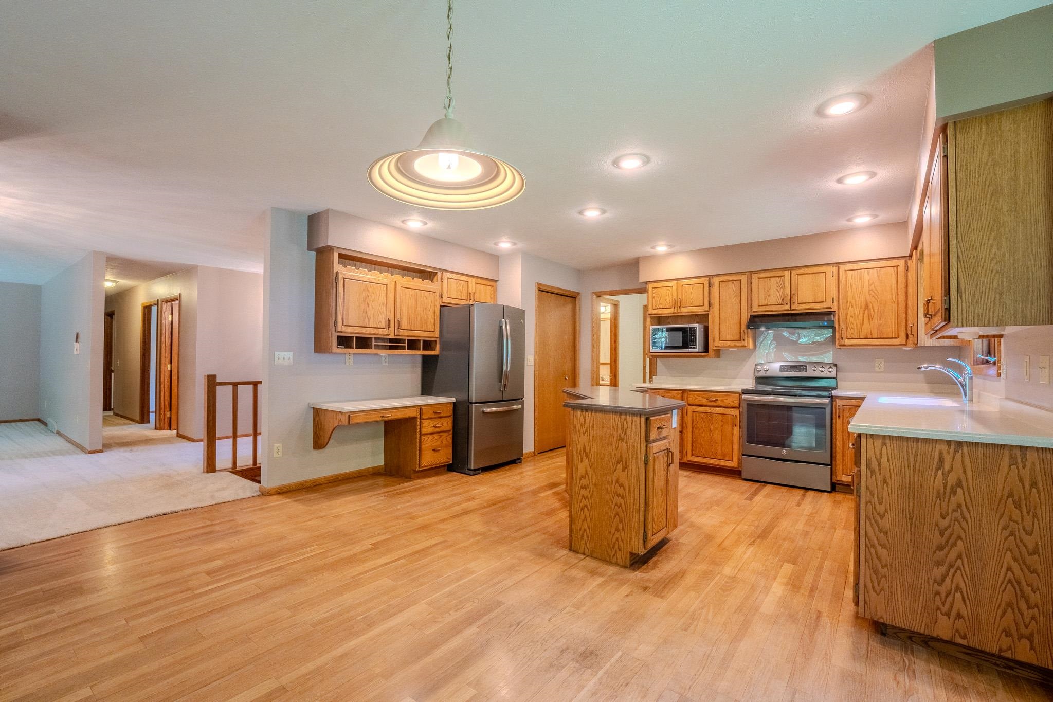 225271 Camellia Street Property Photo 12