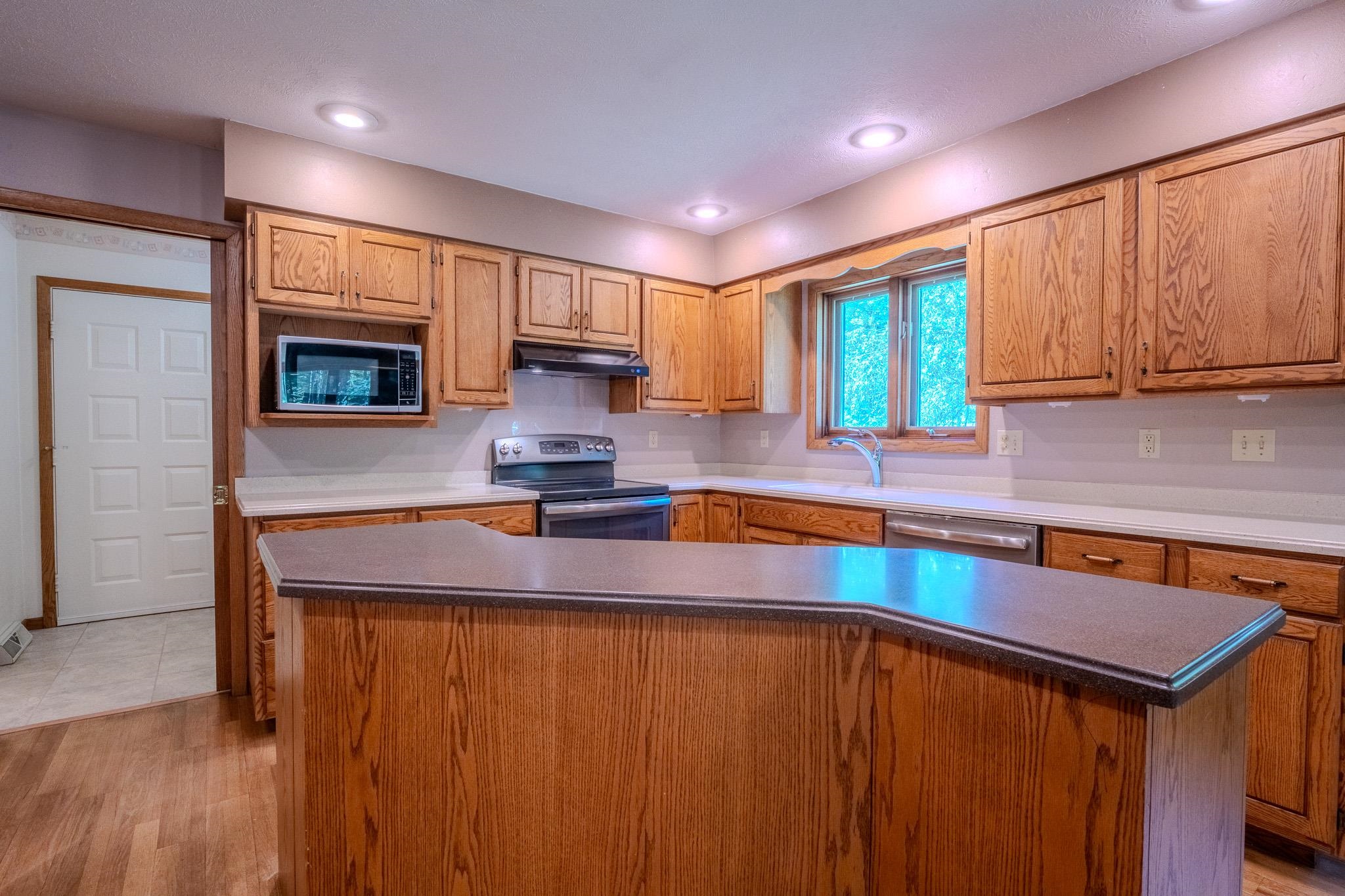 225271 Camellia Street Property Photo 14