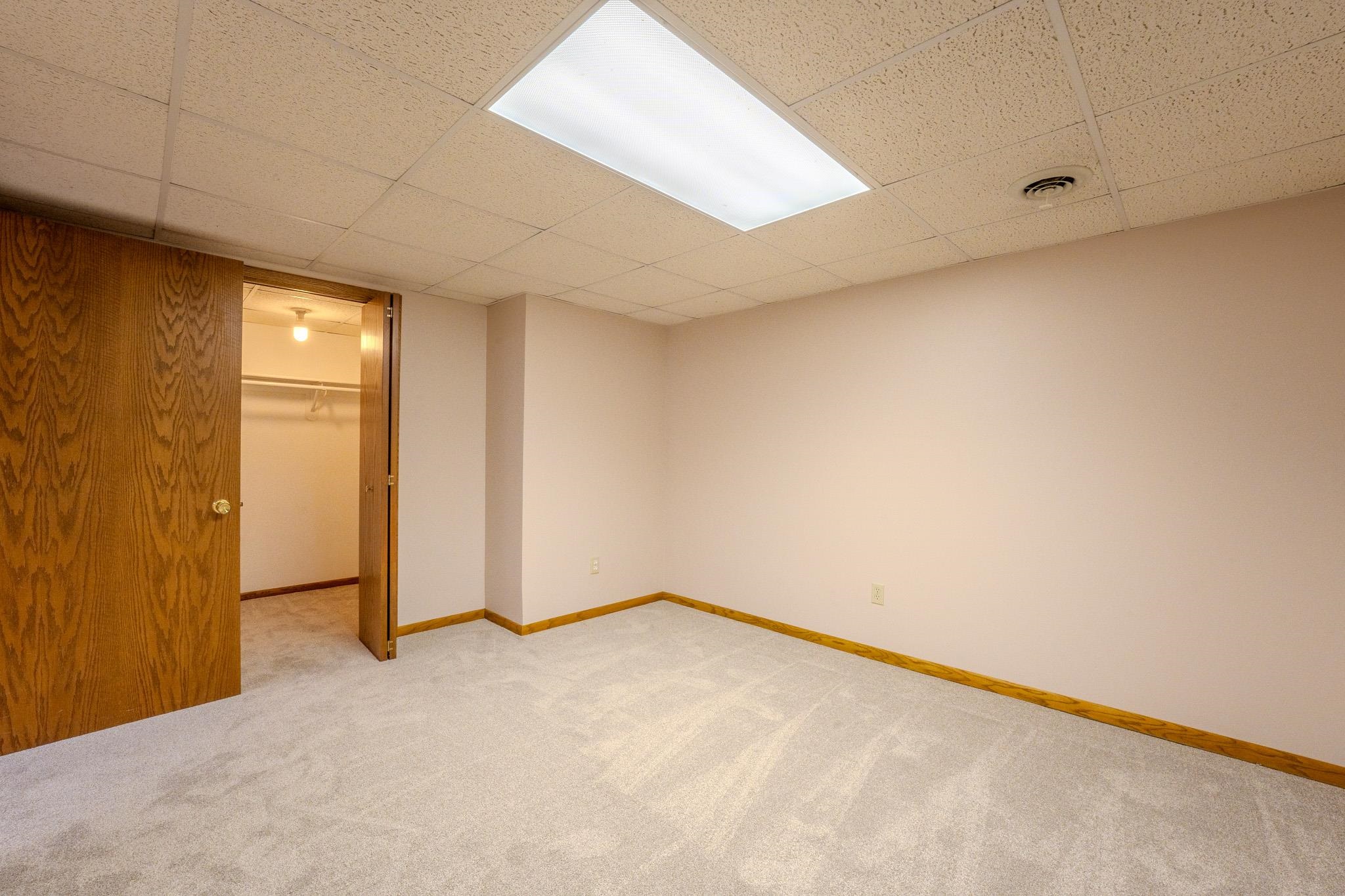 225271 Camellia Street Property Photo 43