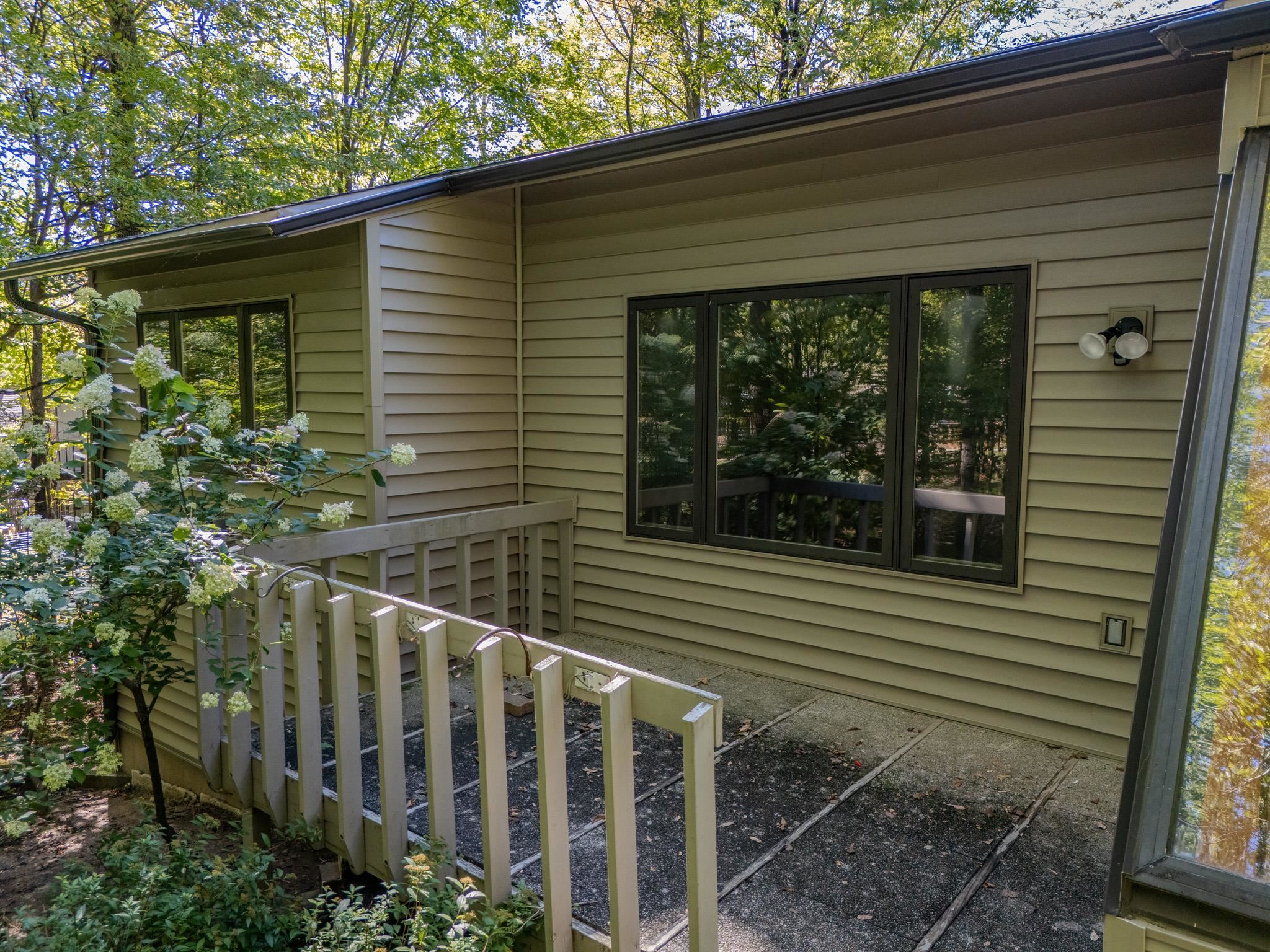 225271 Camellia Street Property Photo 50