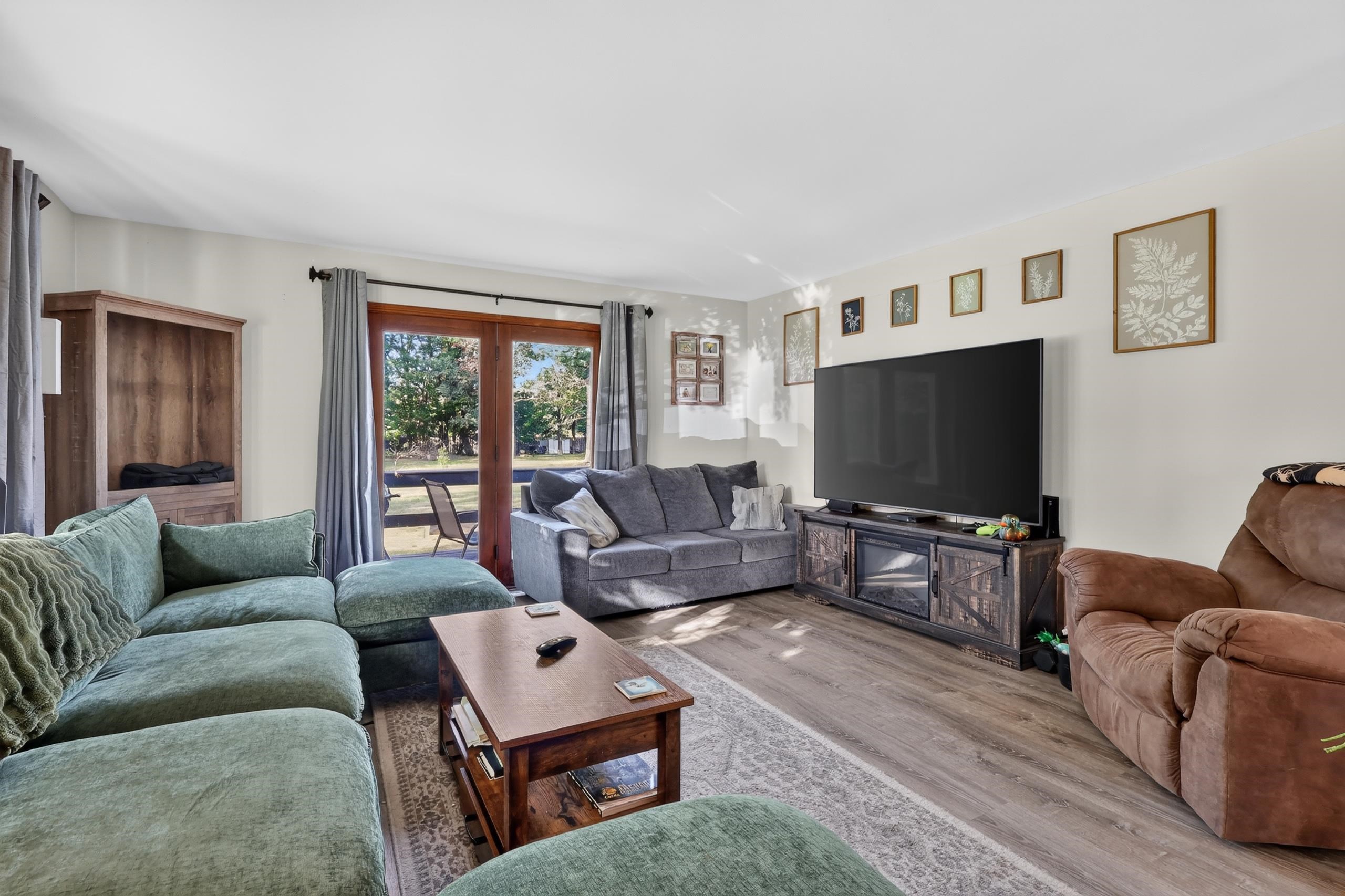 2711 Norton Street Property Photo 12
