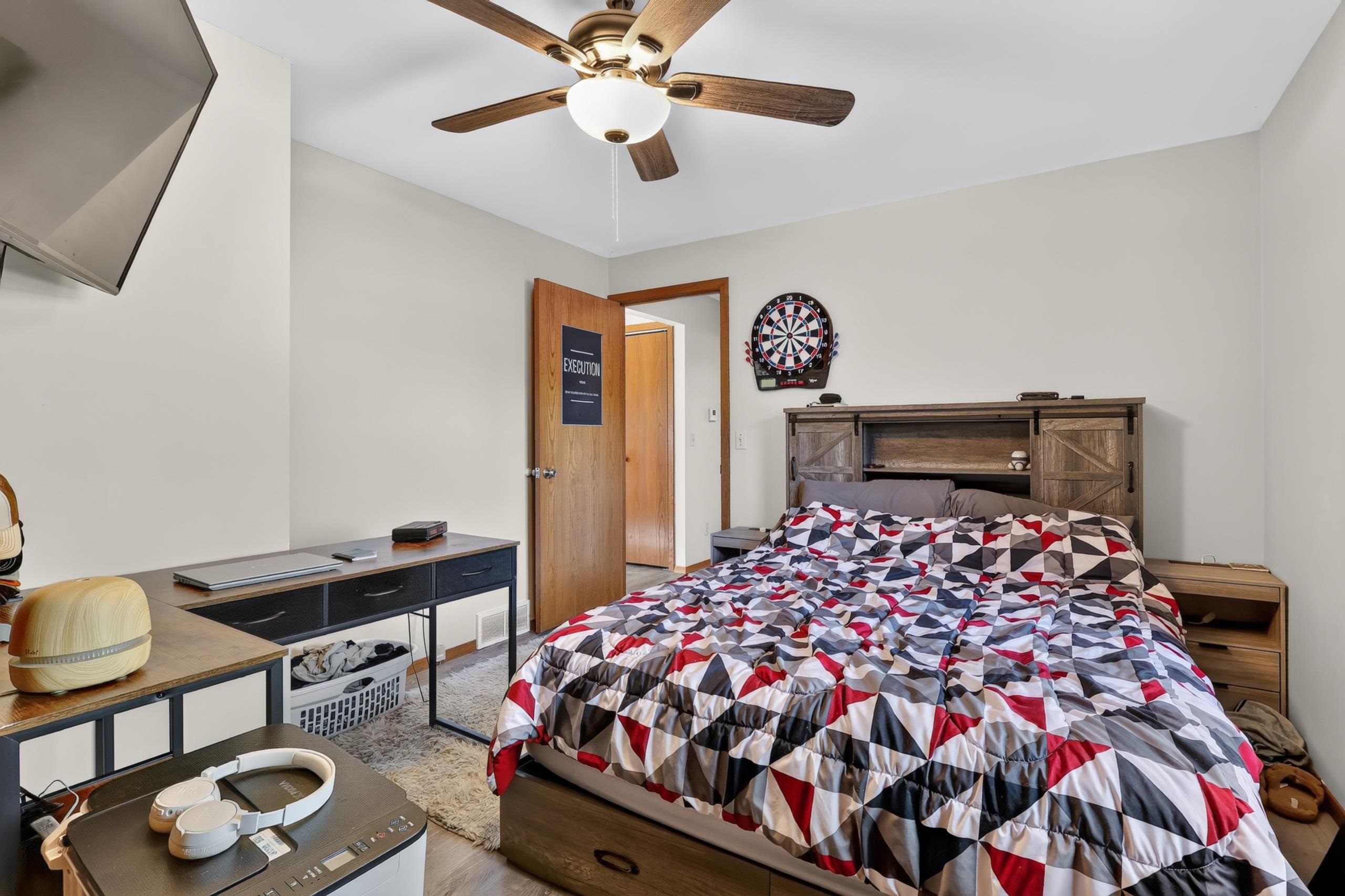 2711 Norton Street Property Photo 16